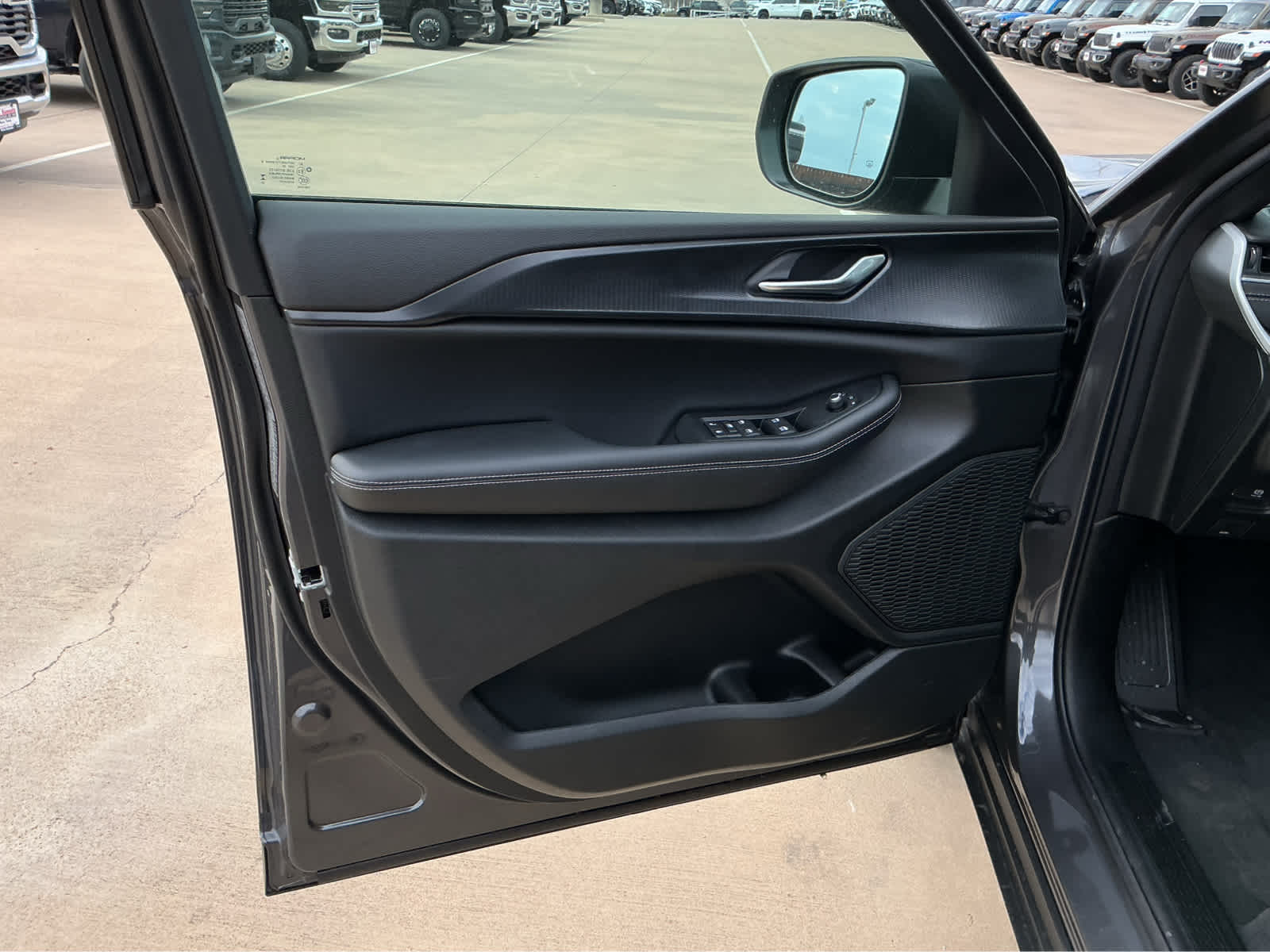 New Car 2025 Jeep Grand Cherokee L  Laredo X For Sale Under $50,000 In Waco, Texas