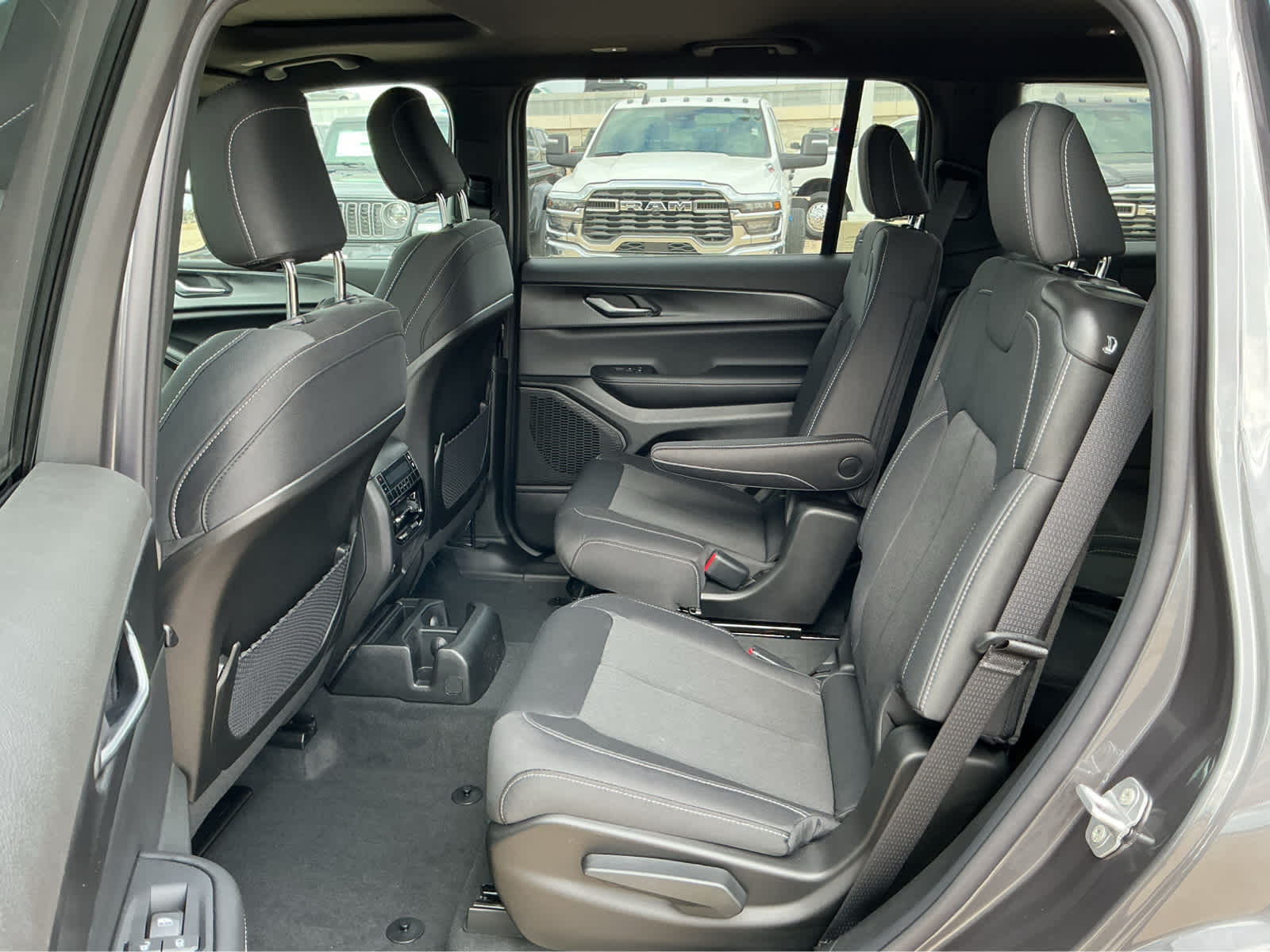 New Car 2025 Jeep Grand Cherokee L  Laredo X For Sale Under $50,000 In Waco, Texas