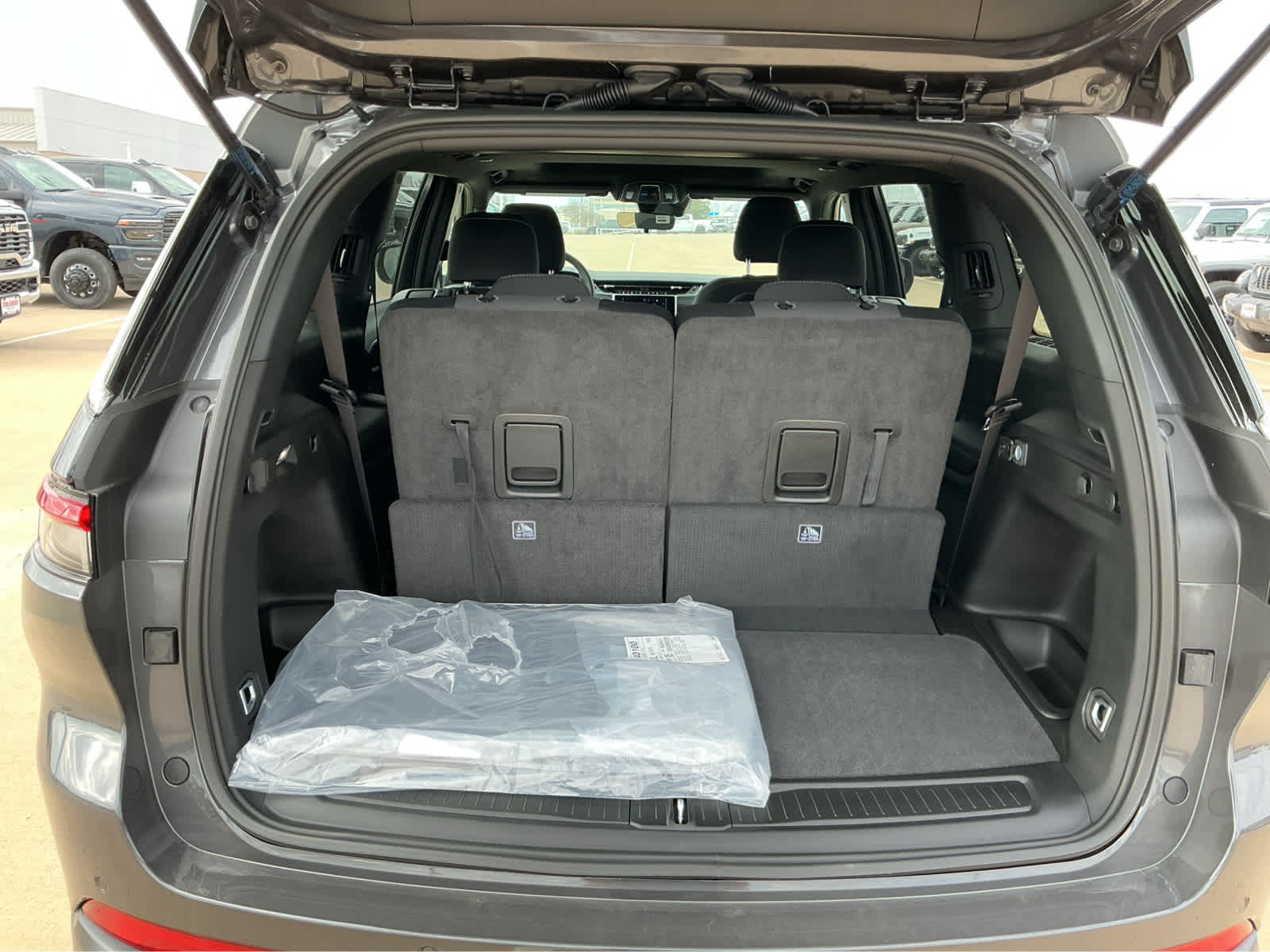 New Car 2025 Jeep Grand Cherokee L  Laredo X For Sale Under $50,000 In Waco, Texas