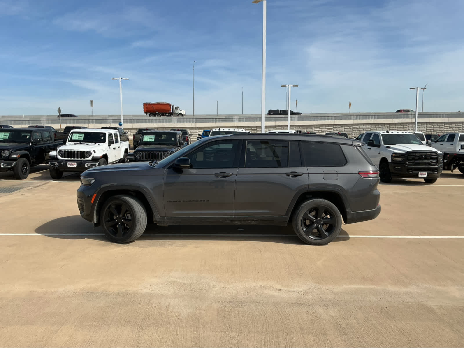 Used Car 2023 Jeep Grand Cherokee L  Altitude For Sale Under $30,000 In Waco, Texas