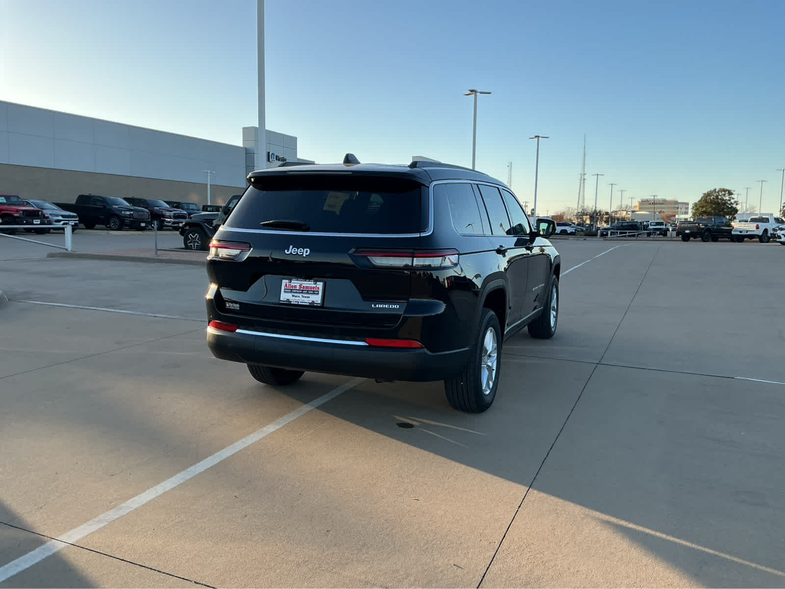 New Car 2025 Jeep Grand Cherokee L  Laredo X For Sale Under $50,000 In Waco, Texas
