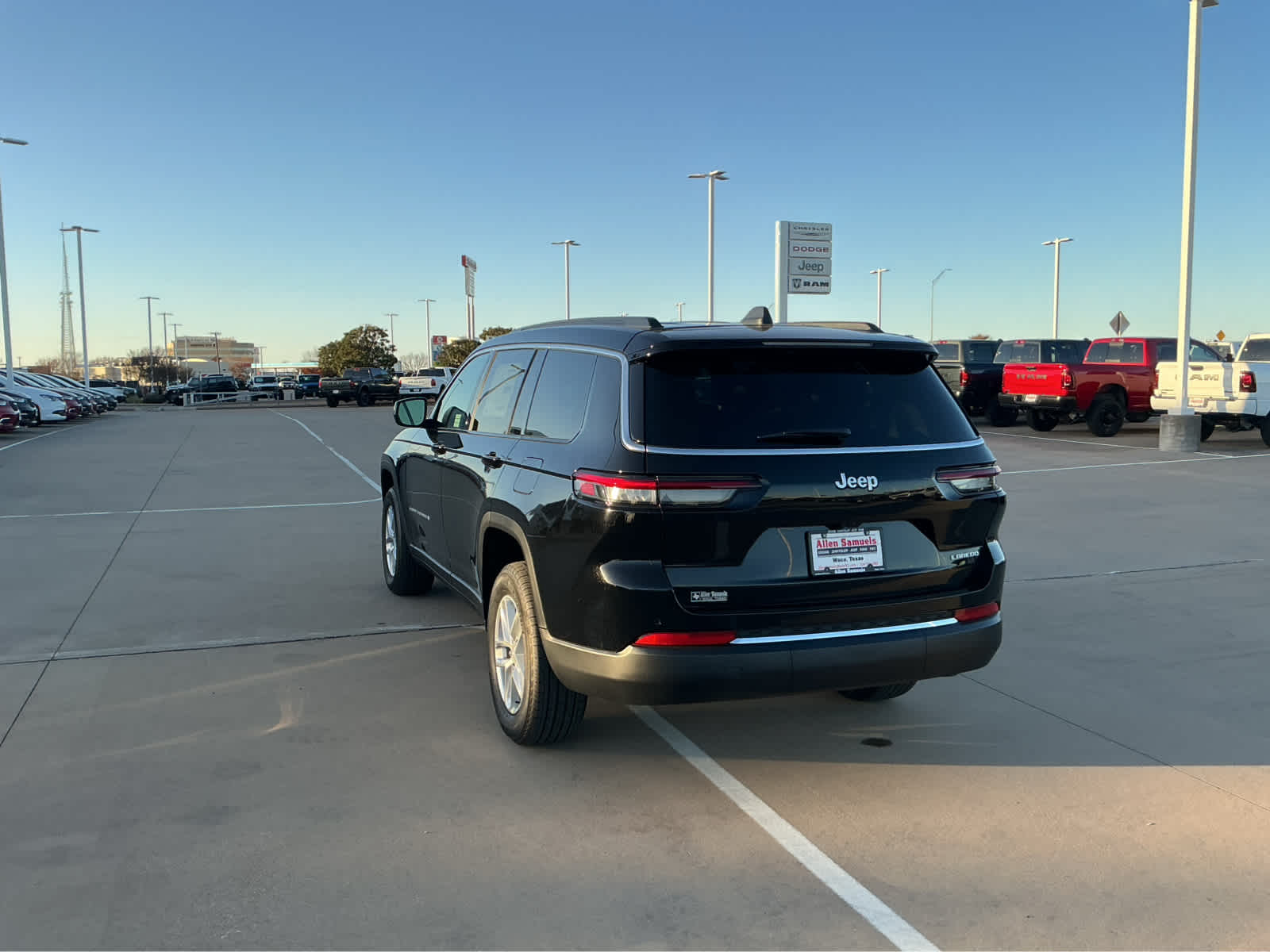 New Car 2025 Jeep Grand Cherokee L  Laredo X For Sale Under $50,000 In Waco, Texas