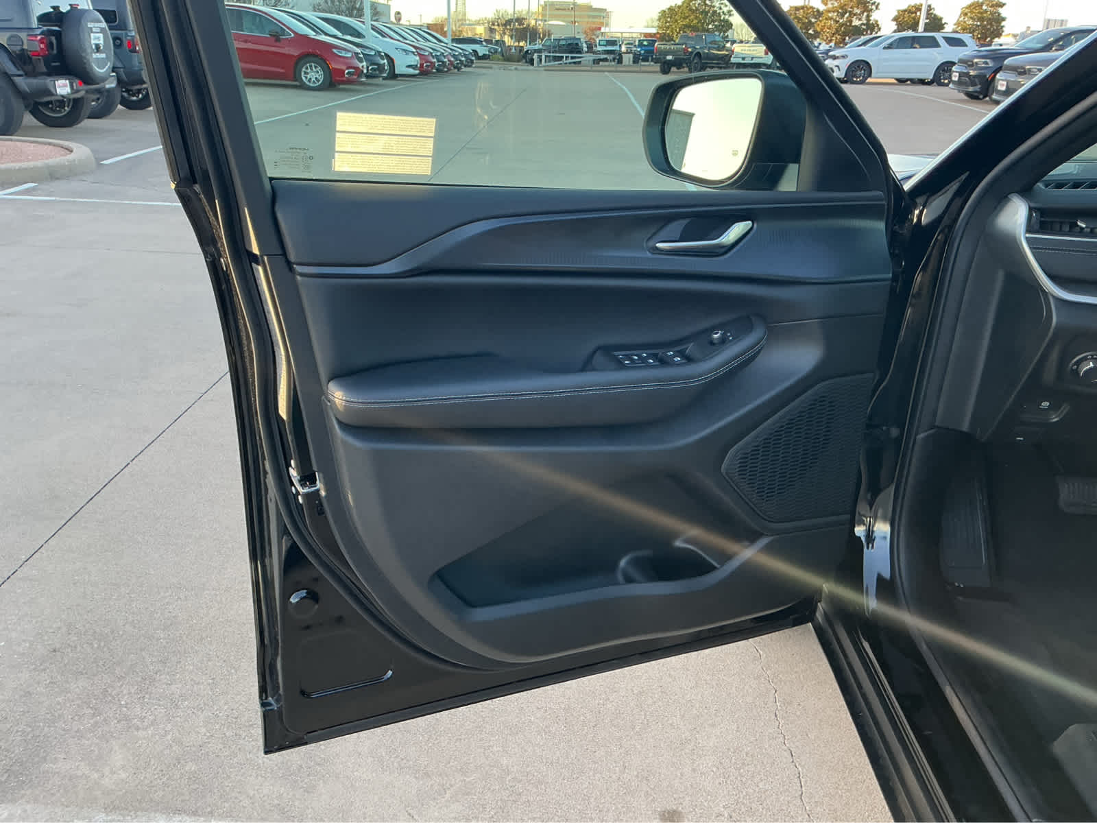 New Car 2025 Jeep Grand Cherokee L  Laredo X For Sale Under $50,000 In Waco, Texas