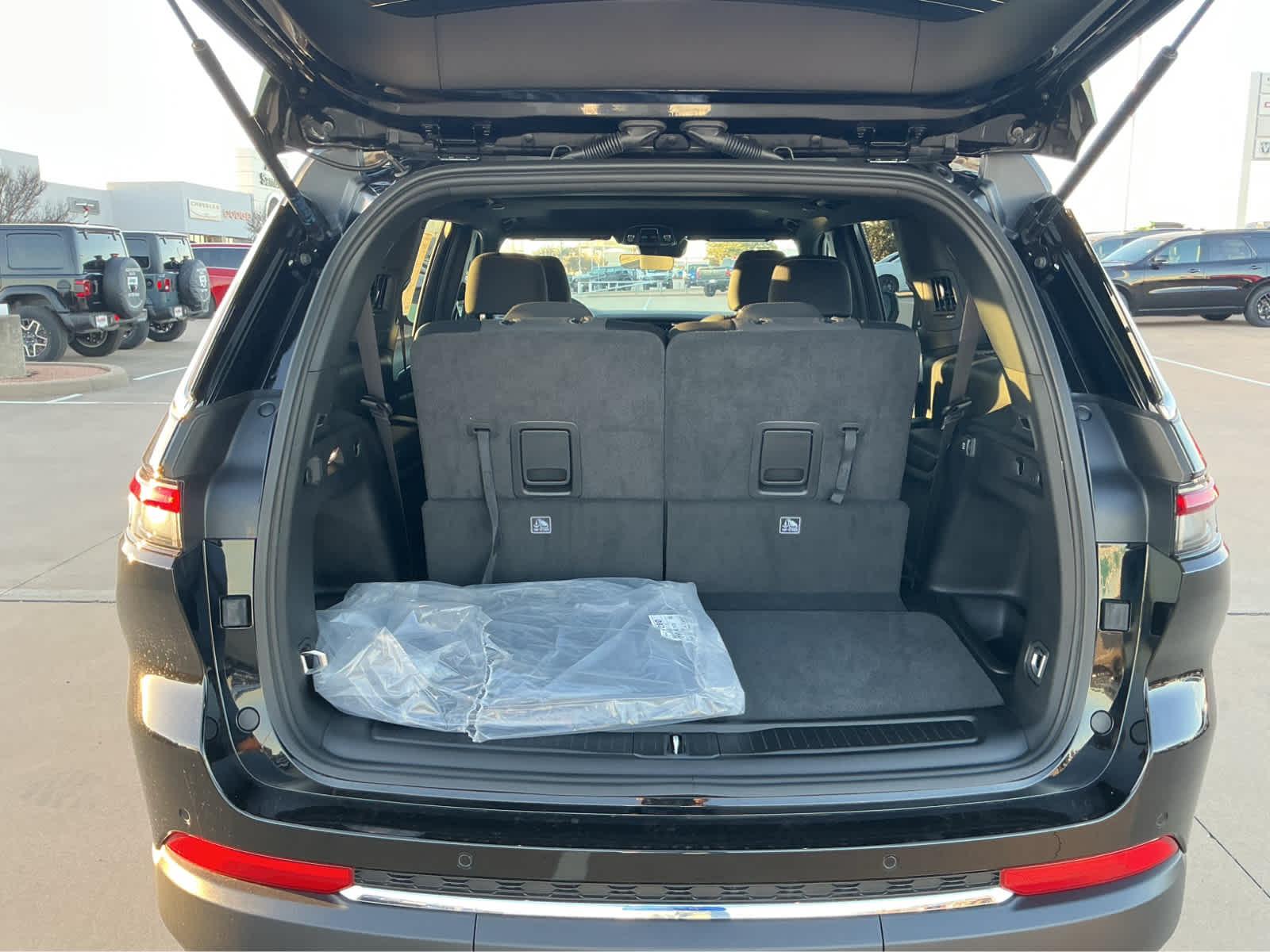 New Car 2025 Jeep Grand Cherokee L  Laredo X For Sale Under $50,000 In Waco, Texas