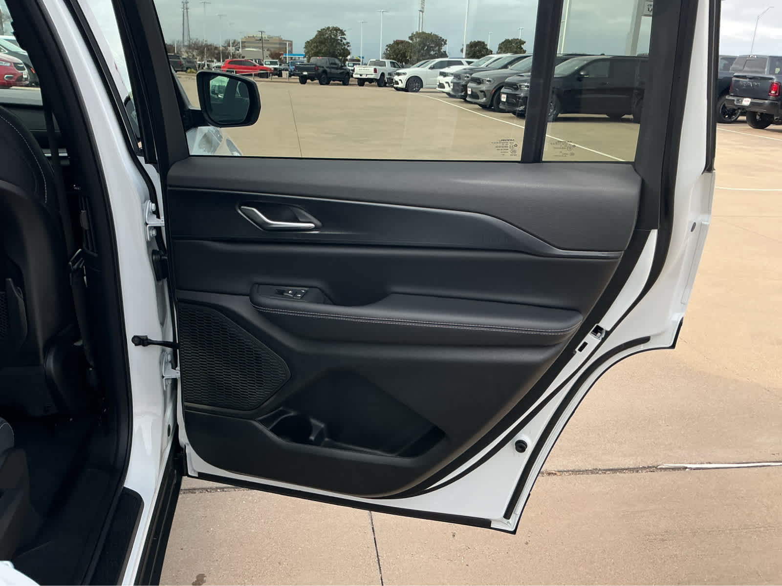 New Car 2025 Jeep Grand Cherokee L  For Sale Under $50,000 In Waco, Texas