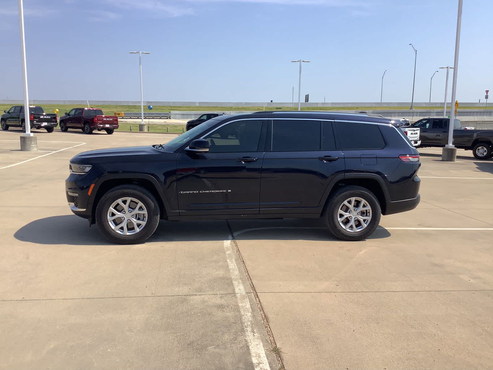 Used Car 2023 Jeep Grand Cherokee L  Limited For Sale In Waco, Texas