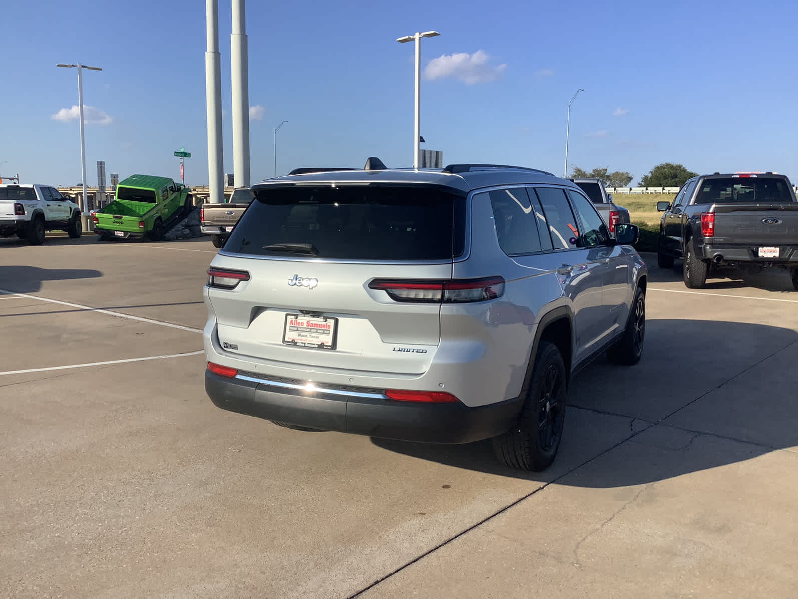 Used Car 2024 Jeep Grand Cherokee L  Limited For Sale Under $40,000 In Waco, Texas