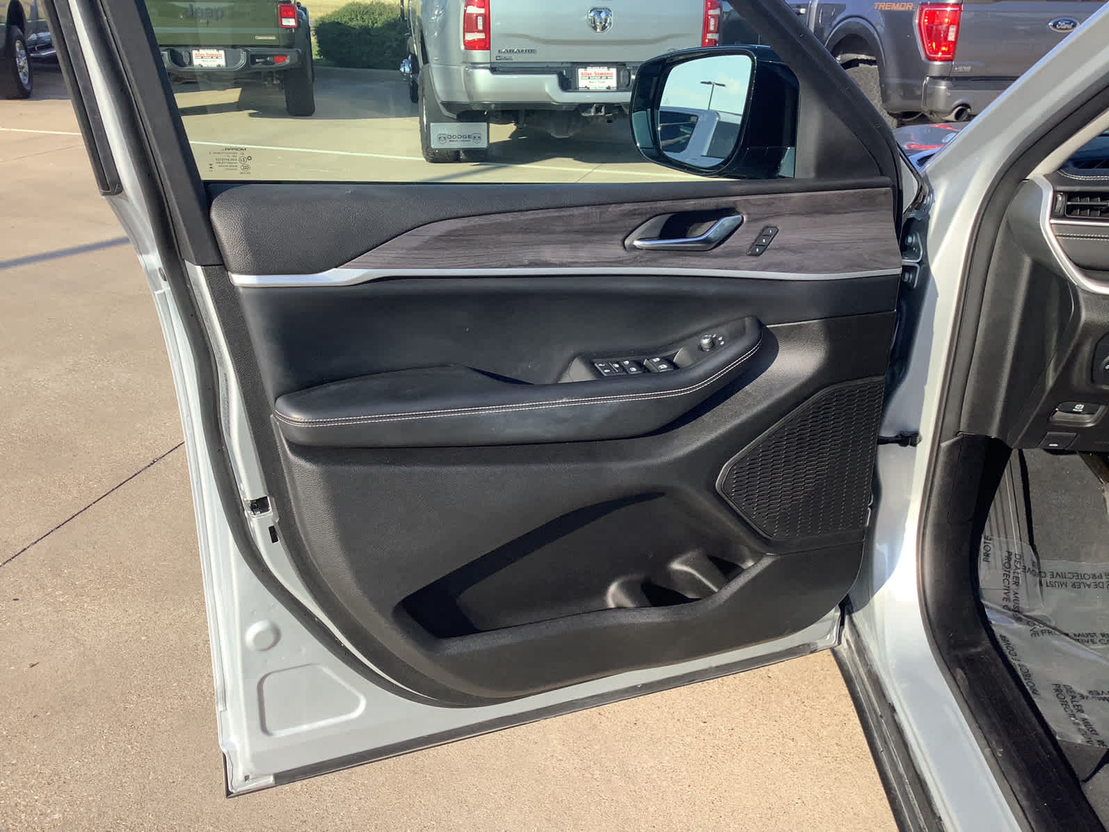 Used Car 2024 Jeep Grand Cherokee L  Limited For Sale Under $40,000 In Waco, Texas