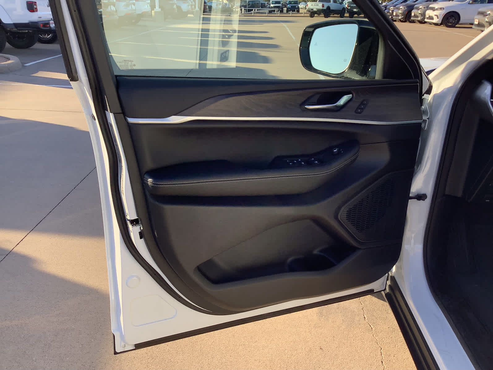 New Car 2025 Jeep Grand Cherokee L  Limited For Sale Under $50,000 In Waco, Texas