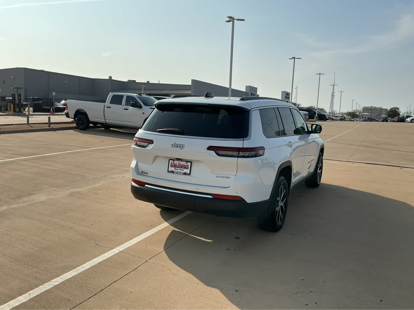 Used Car 2024 Jeep Grand Cherokee L  Limited For Sale Under $35,000 In Waco, Texas