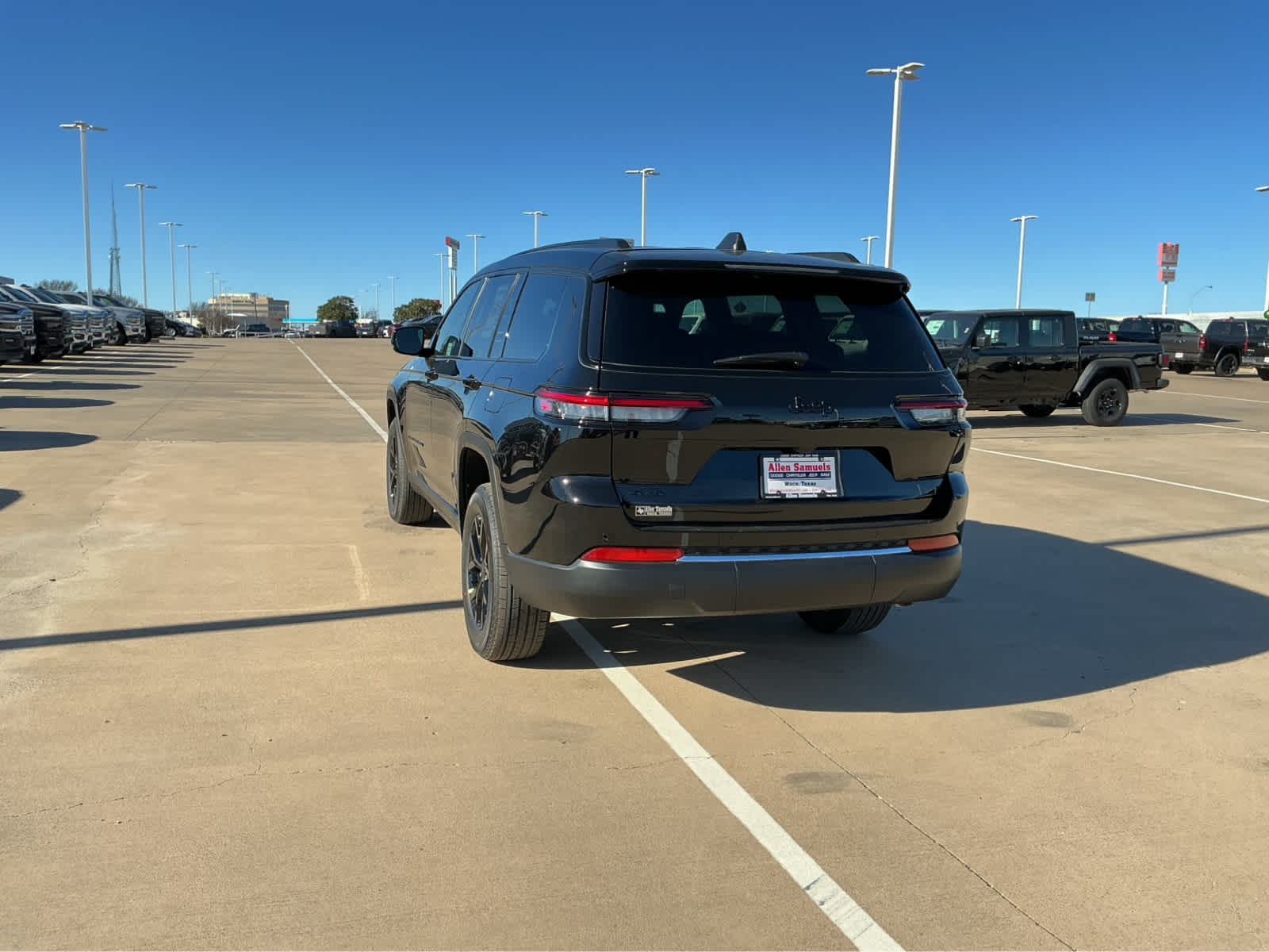 New Car 2025 Jeep Grand Cherokee L  Altitude For Sale Under $50,000 In Waco, Texas
