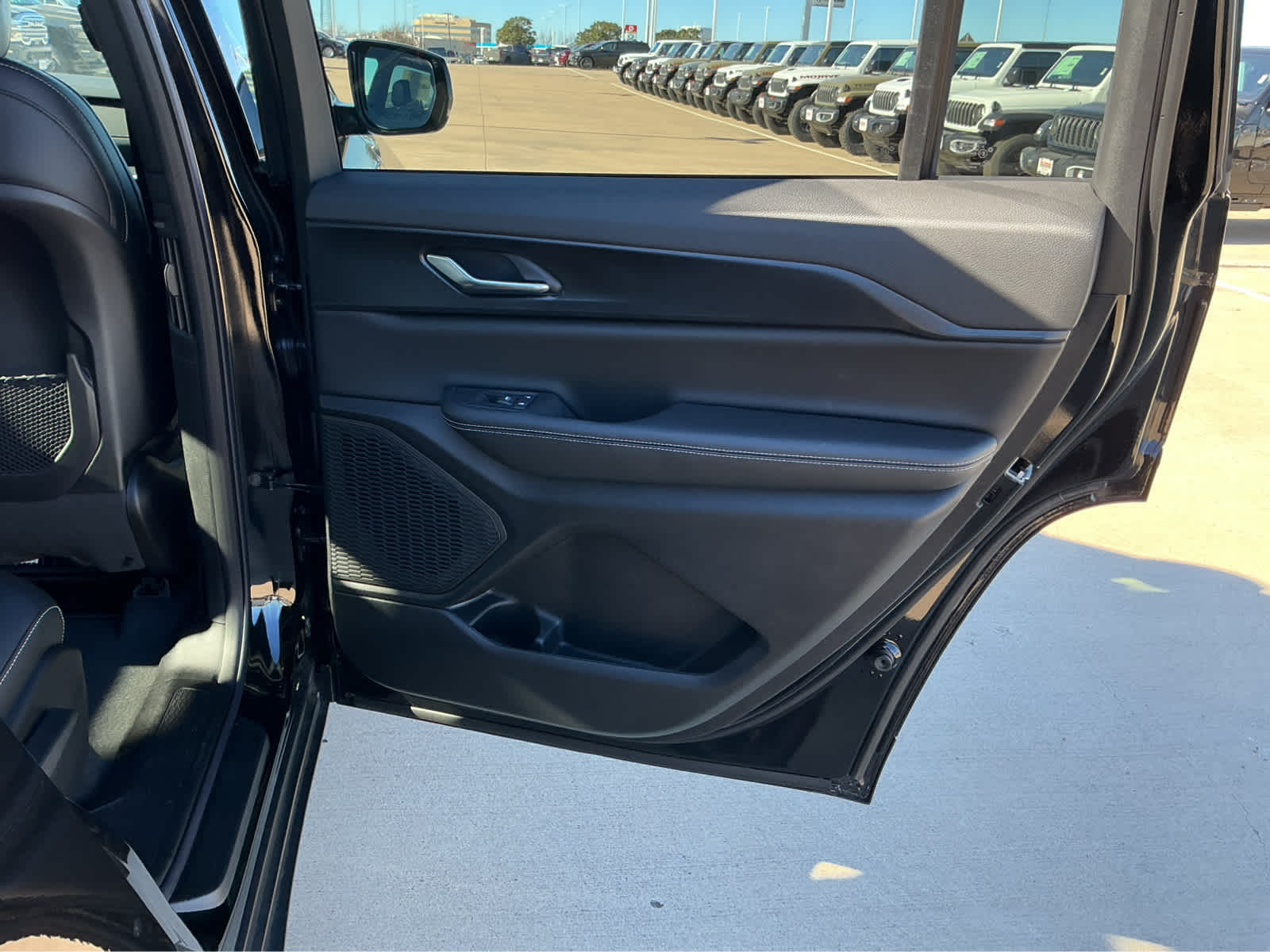 New Car 2025 Jeep Grand Cherokee L  Altitude For Sale Under $50,000 In Waco, Texas