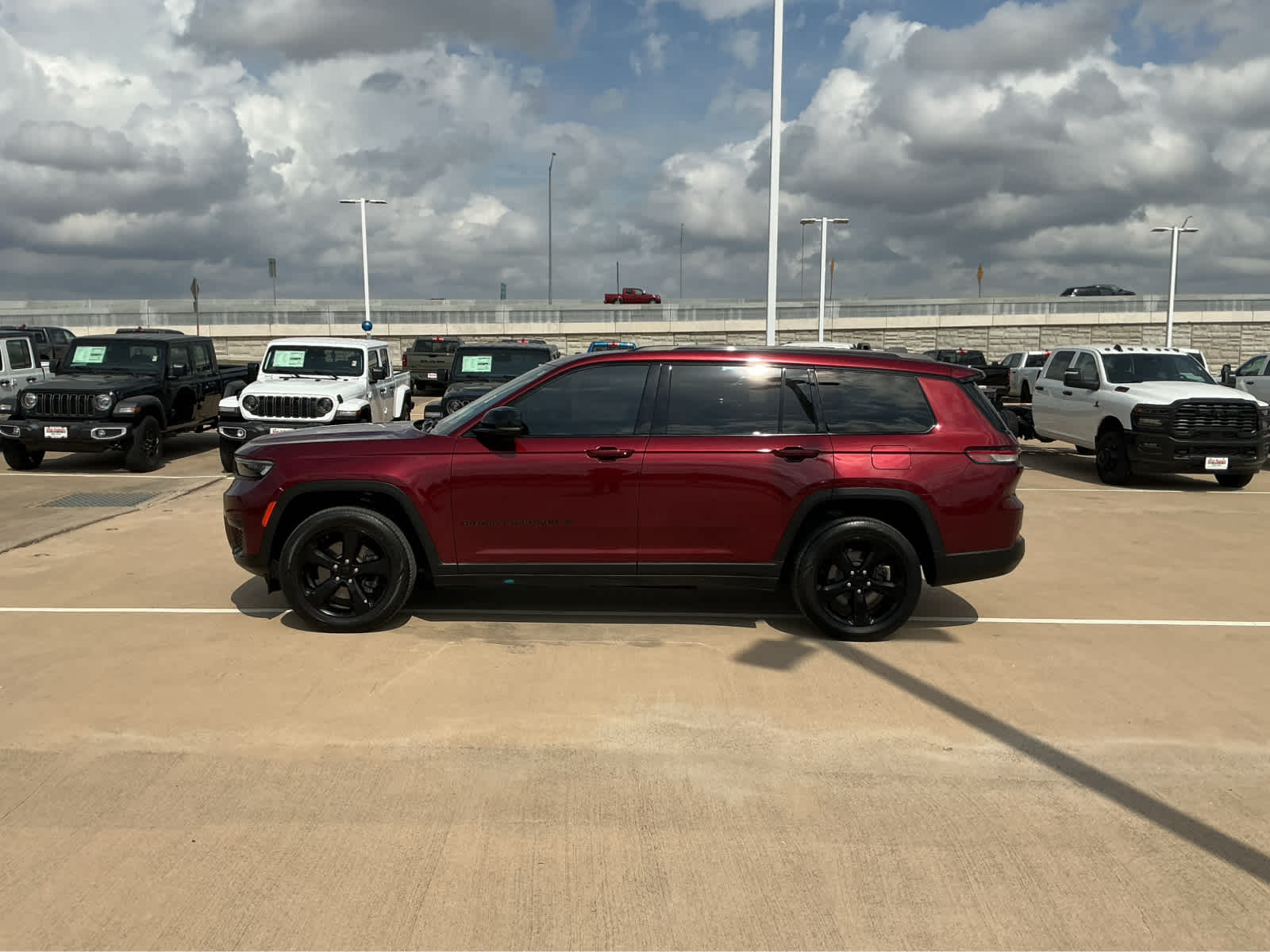 Used Car 2023 Jeep Grand Cherokee L  Altitude For Sale Under $30,000 In Waco, Texas