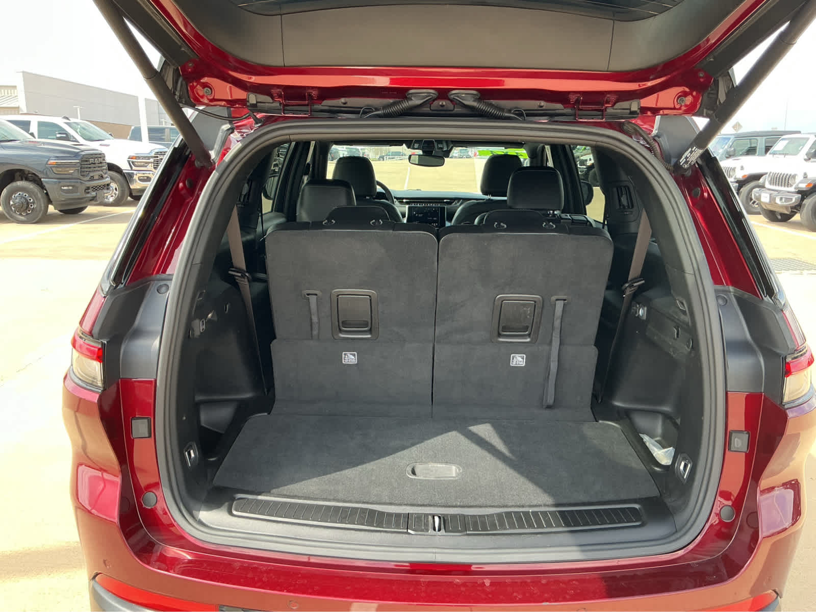 Used Car 2023 Jeep Grand Cherokee L  Altitude For Sale Under $30,000 In Waco, Texas