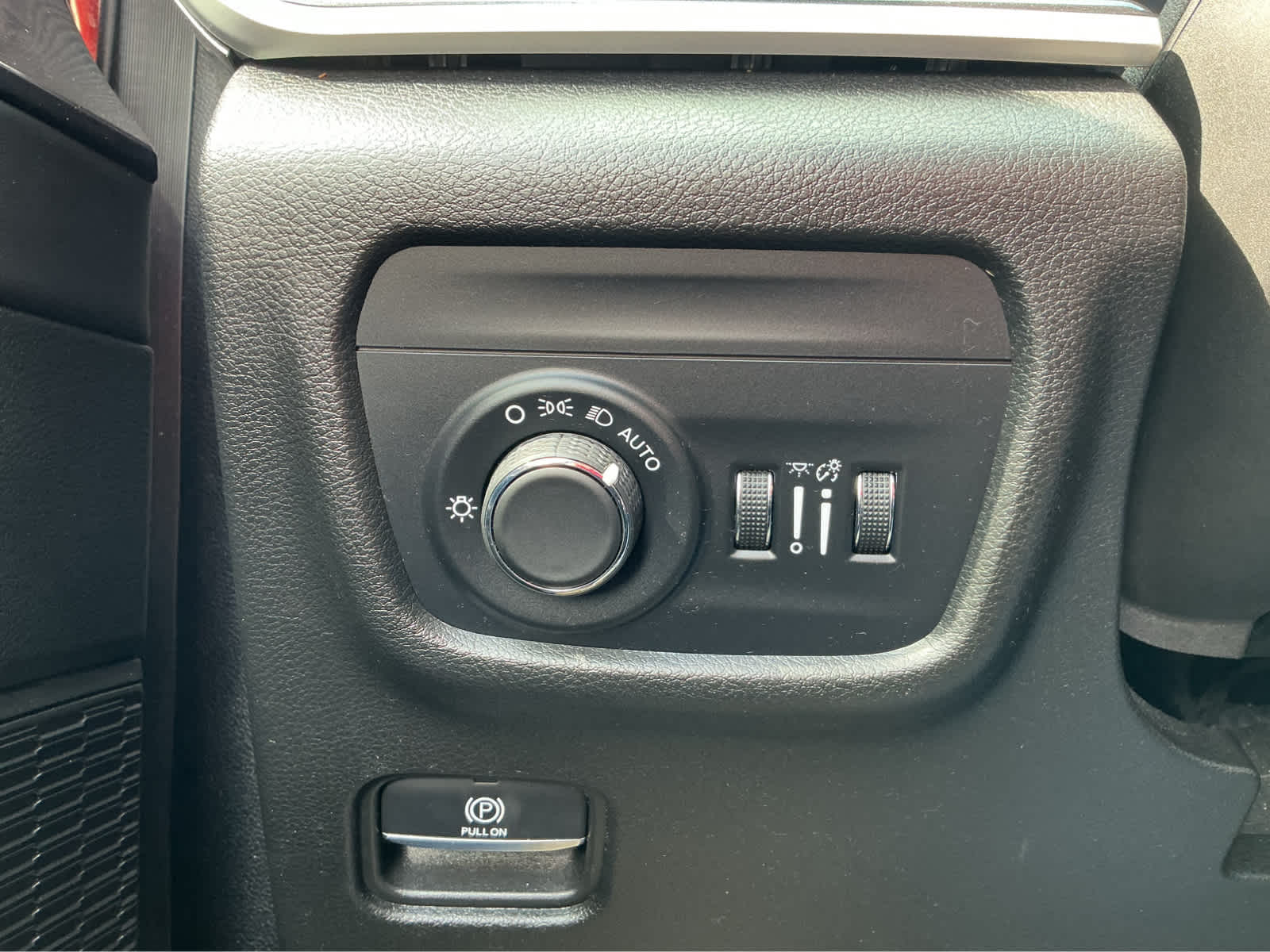 Used Car 2023 Jeep Grand Cherokee L  Altitude For Sale Under $30,000 In Waco, Texas