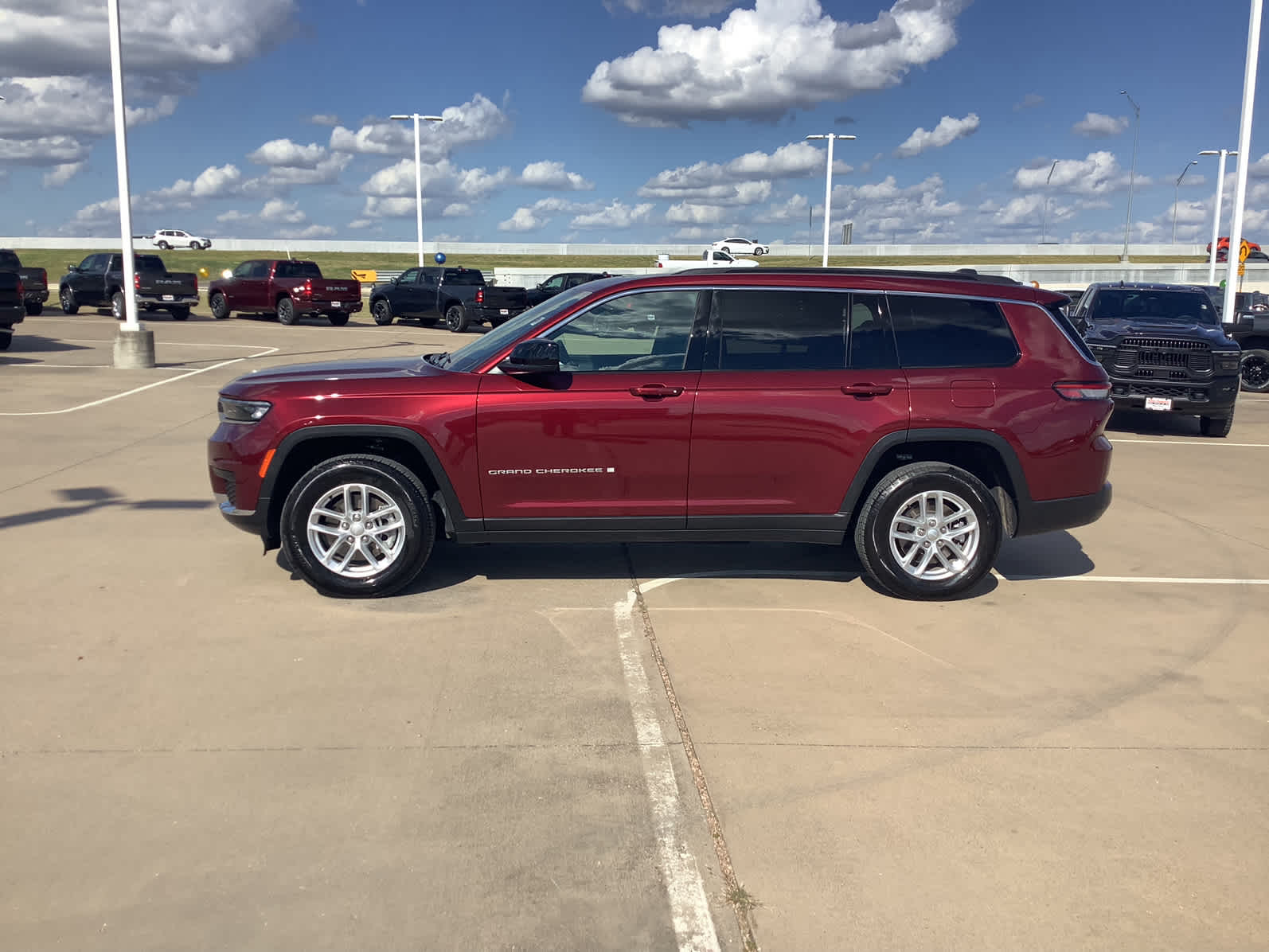New Car 2025 Jeep Grand Cherokee L  Laredo For Sale Under $50,000 In Waco, Texas