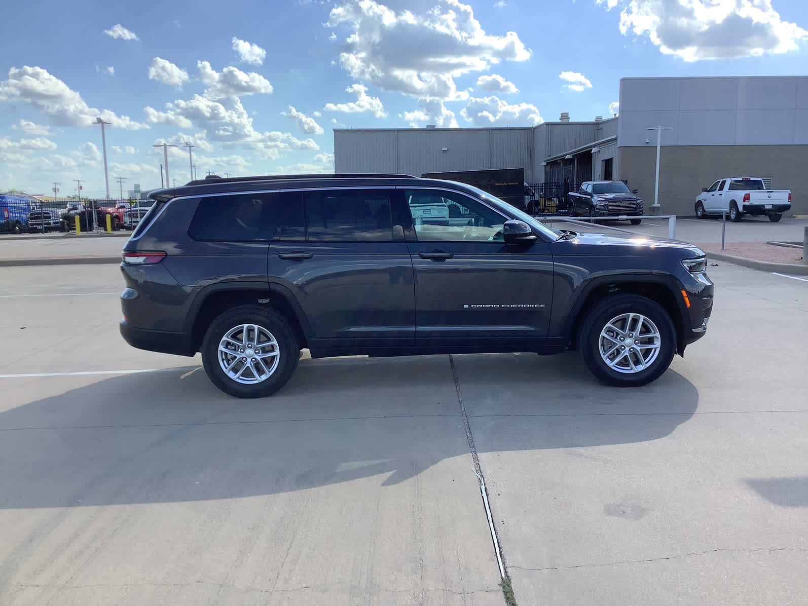 New Car 2025 Jeep Grand Cherokee L  Laredo X For Sale Under $50,000 In Waco, Texas