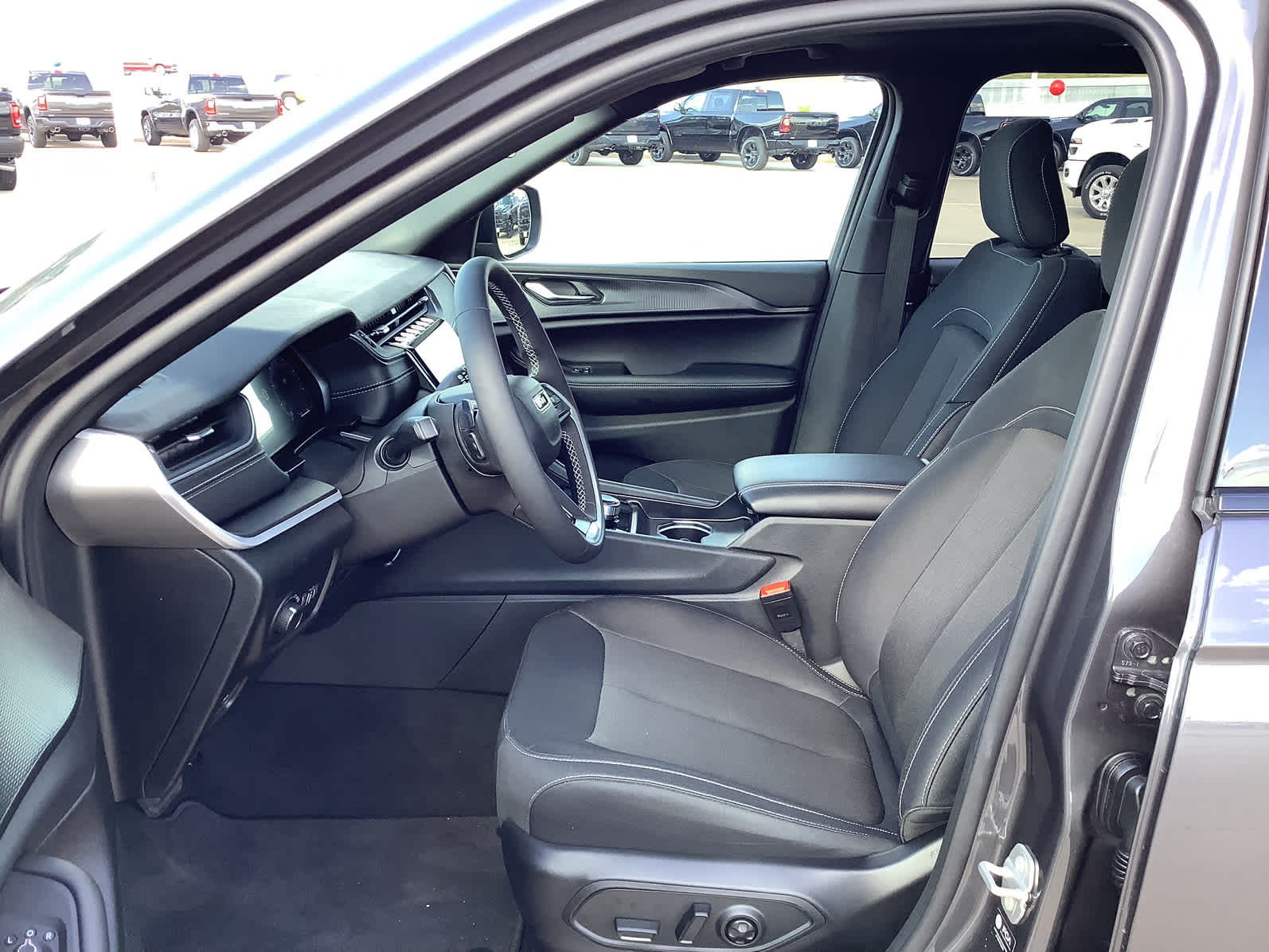 New Car 2025 Jeep Grand Cherokee L  Laredo X For Sale Under $50,000 In Waco, Texas