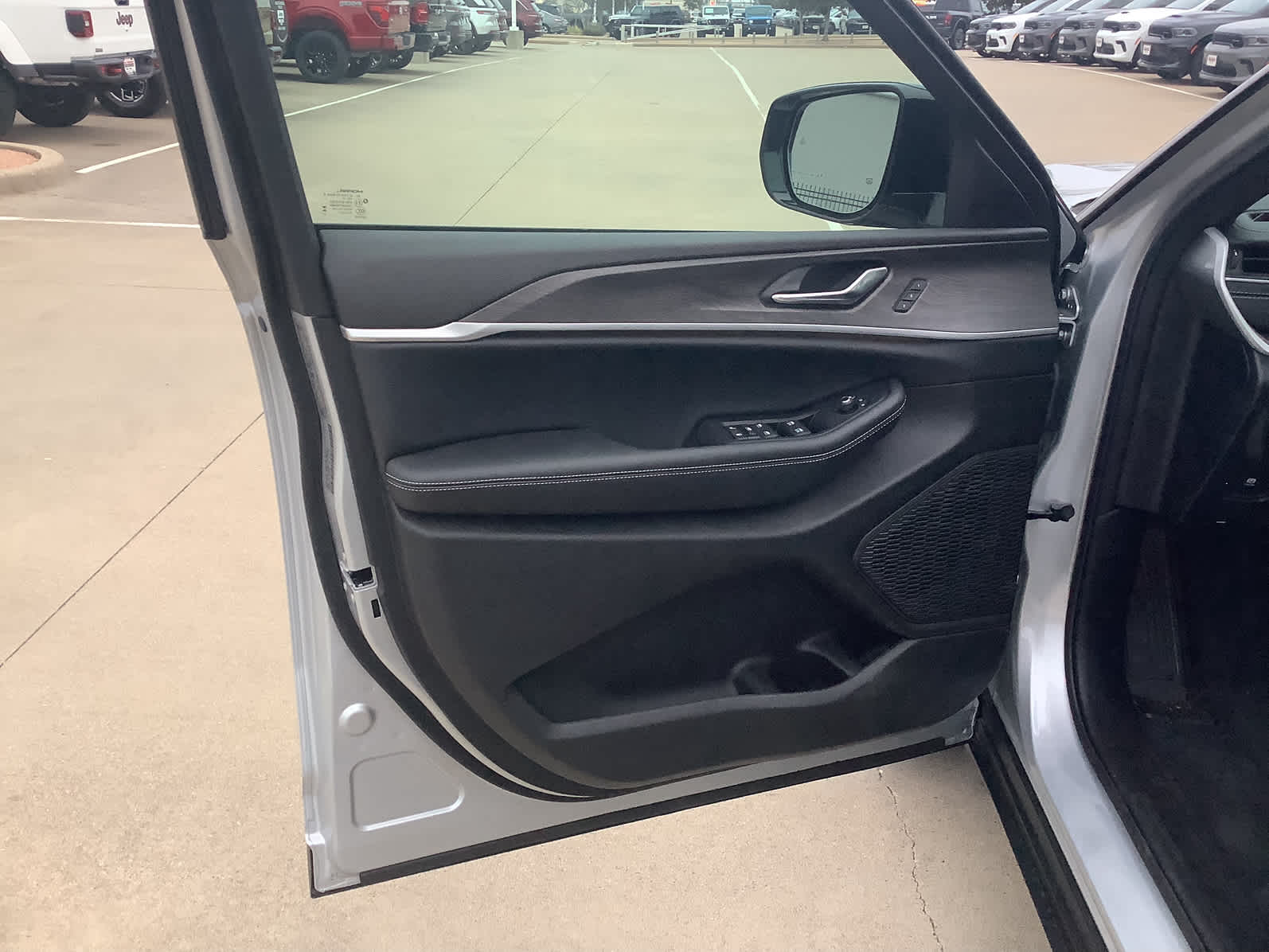 New Car 2025 Jeep Grand Cherokee L  Limited For Sale Under $60,000 In Waco, Texas