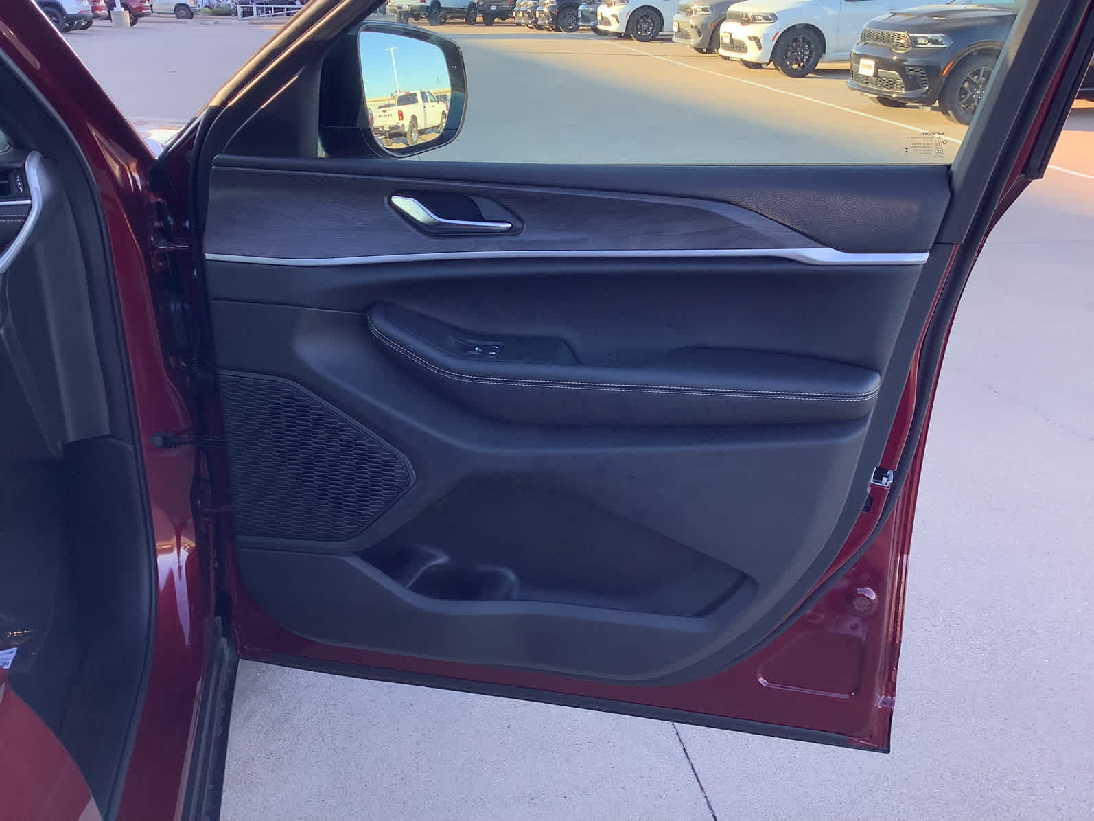 New Car 2025 Jeep Grand Cherokee L  Limited For Sale Under $50,000 In Waco, Texas