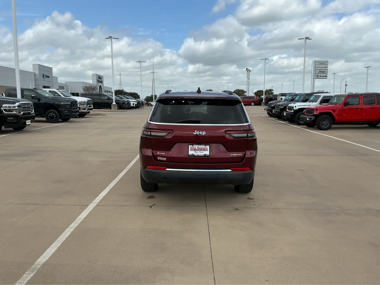 Used Car 2023 Jeep Grand Cherokee L  Limited For Sale Under $35,000 In Waco, Texas