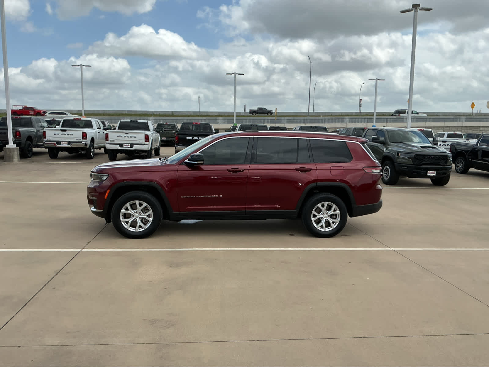 Used Car 2023 Jeep Grand Cherokee L  Limited For Sale Under $35,000 In Waco, Texas