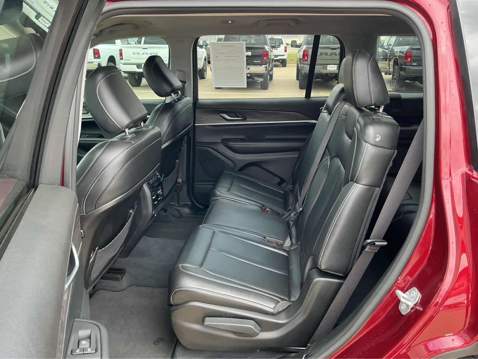 Used Car 2023 Jeep Grand Cherokee L  Limited For Sale Under $35,000 In Waco, Texas
