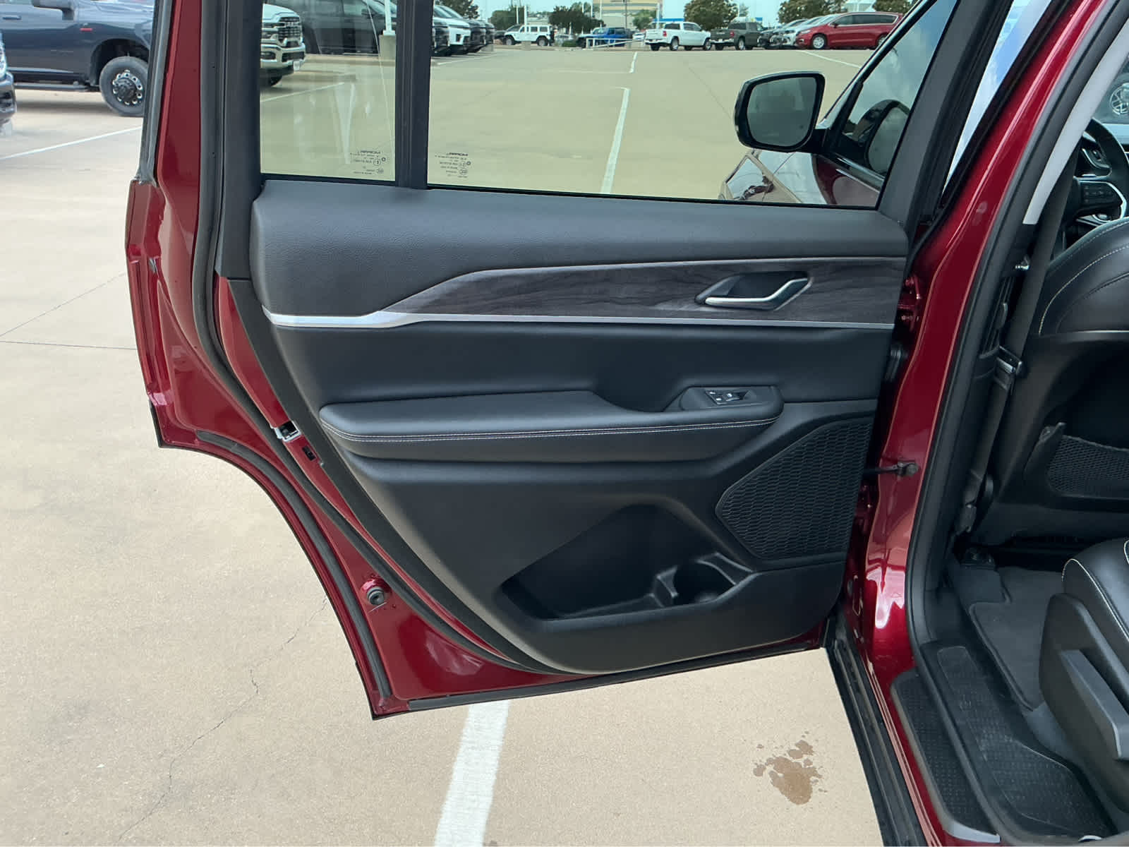 Used Car 2023 Jeep Grand Cherokee L  Limited For Sale Under $35,000 In Waco, Texas
