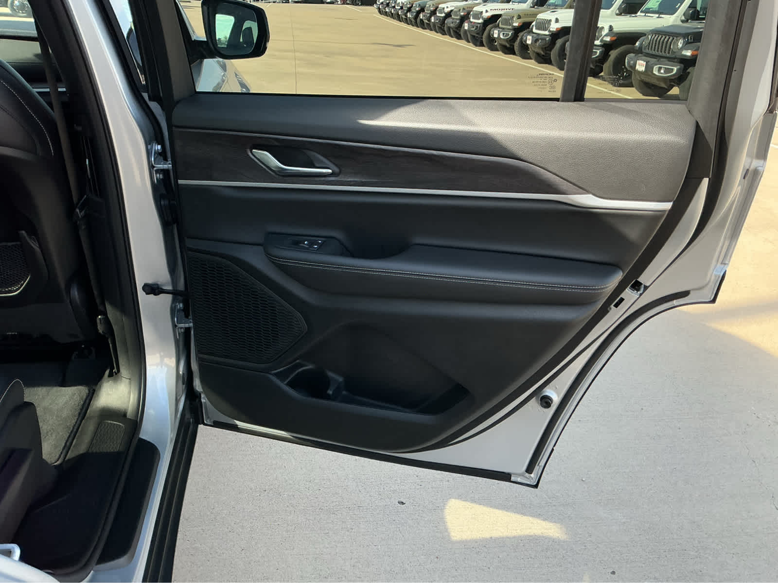 New Car 2025 Jeep Grand Cherokee L  Limited For Sale Under $50,000 In Waco, Texas