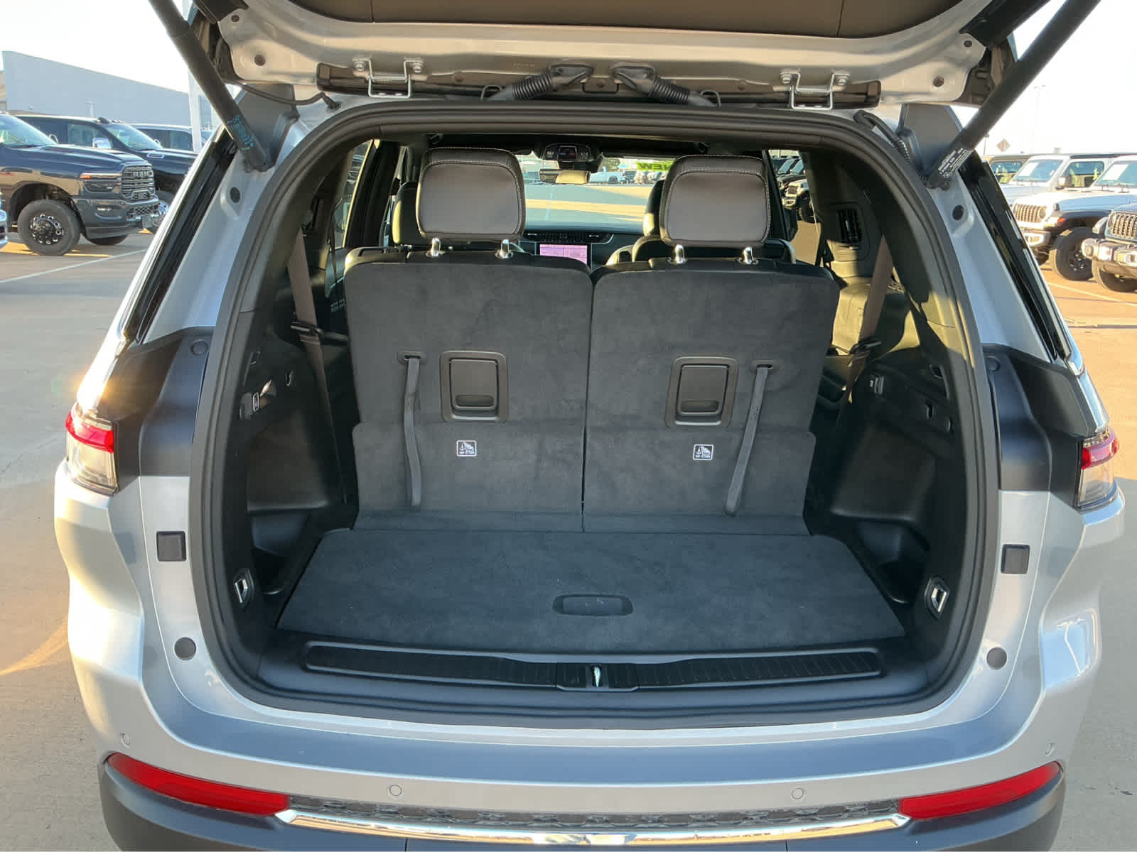 Used Car 2025 Jeep Grand Cherokee L  Limited For Sale Under $50,000 In Waco, Texas