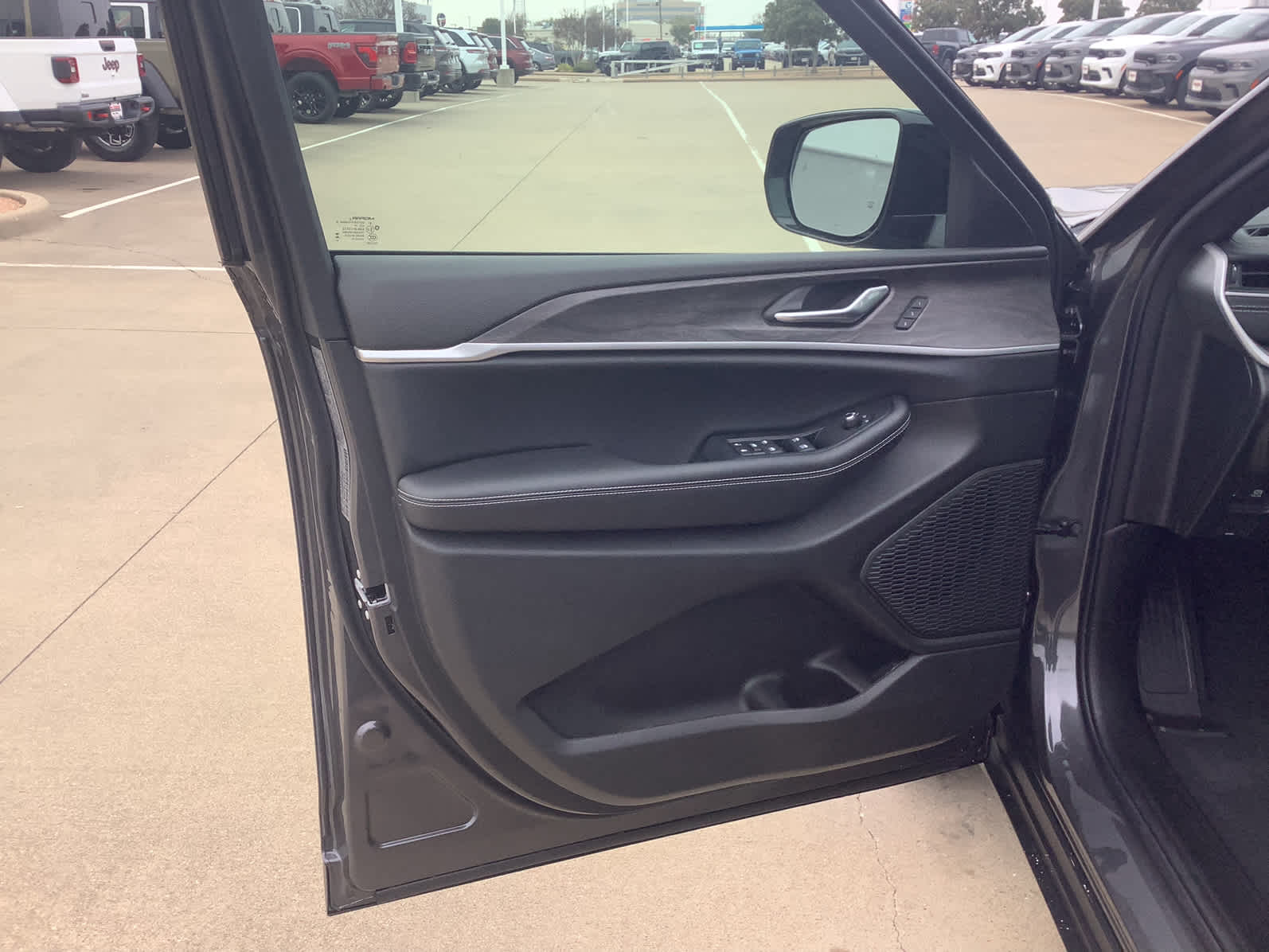 New Car 2025 Jeep Grand Cherokee L  Limited For Sale Under $60,000 In Waco, Texas