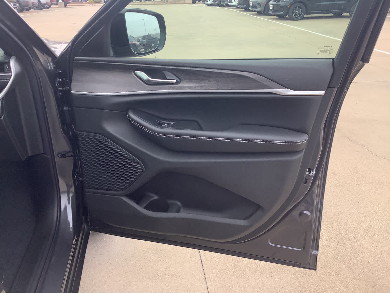 New Car 2025 Jeep Grand Cherokee L  Limited For Sale Under $60,000 In Waco, Texas