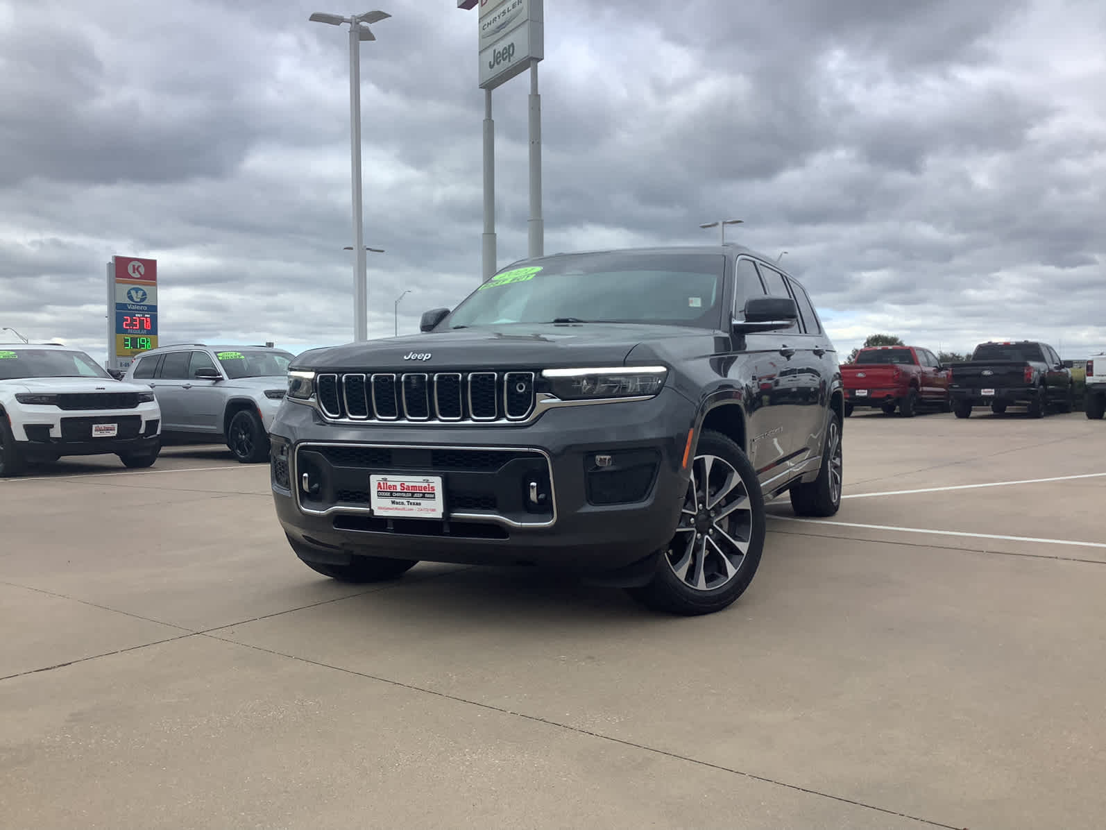 Used Car 2021 Jeep Grand Cherokee L  Overland For Sale Under $40,000 In Waco, Texas