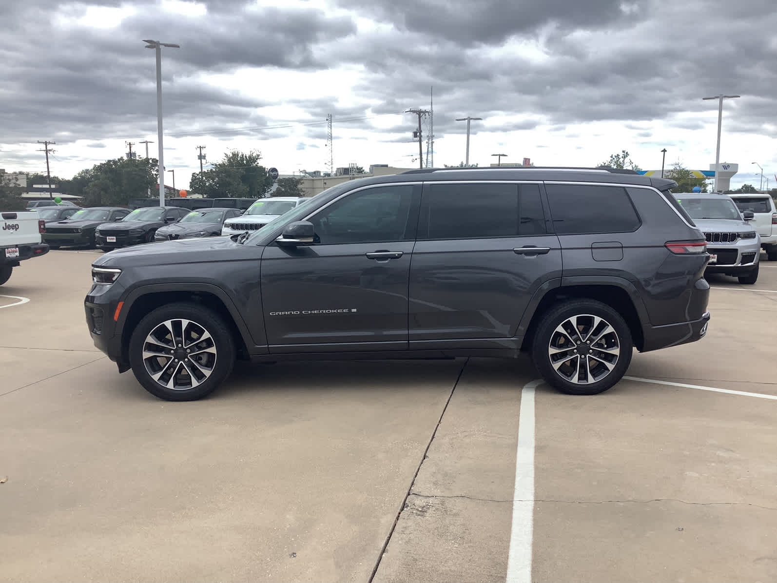 Used Car 2021 Jeep Grand Cherokee L  Overland For Sale Under $40,000 In Waco, Texas