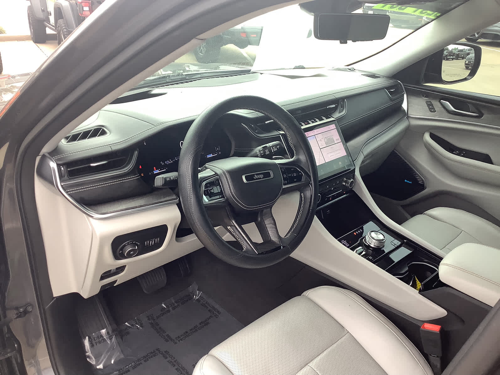 Used Car 2021 Jeep Grand Cherokee L  Overland For Sale Under $40,000 In Waco, Texas