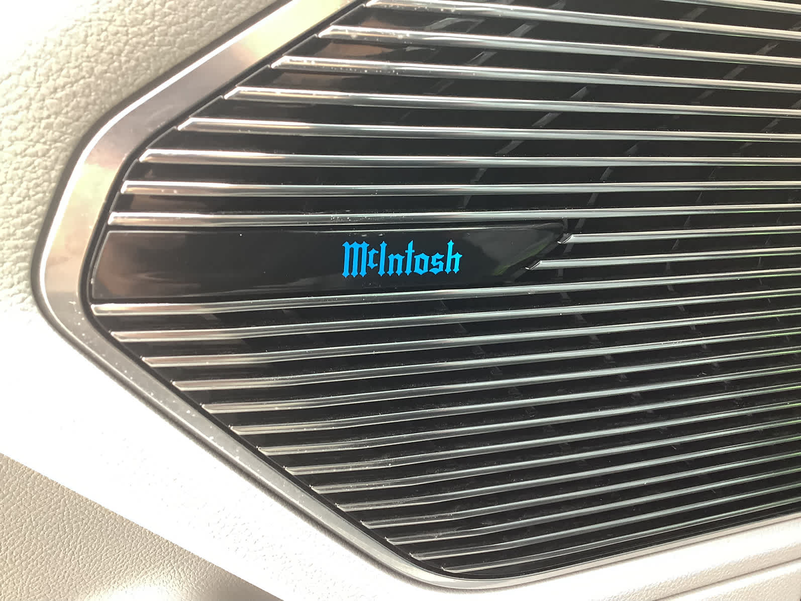 Used Car 2021 Jeep Grand Cherokee L  Overland For Sale Under $40,000 In Waco, Texas