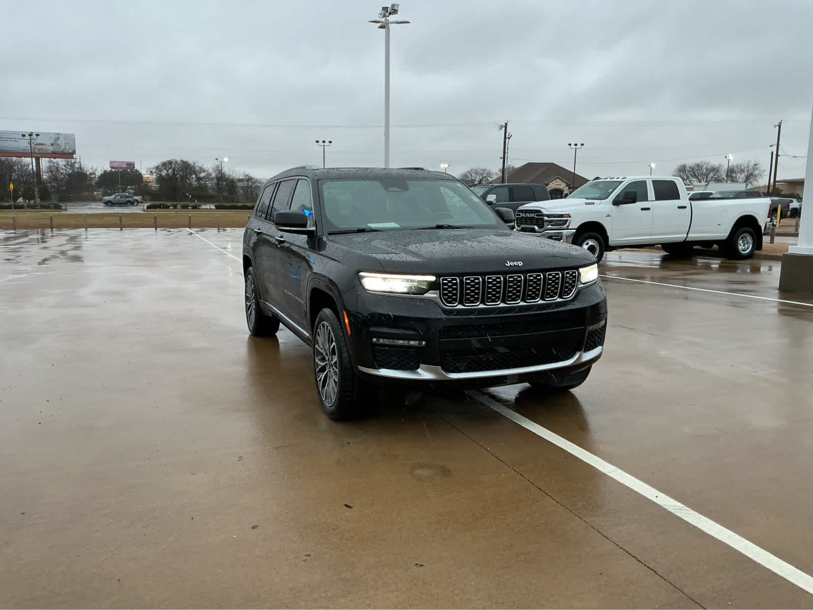 Used Car 2021 Jeep Grand Cherokee L  Summit Reserve For Sale Under $40,000 In Waco, Texas