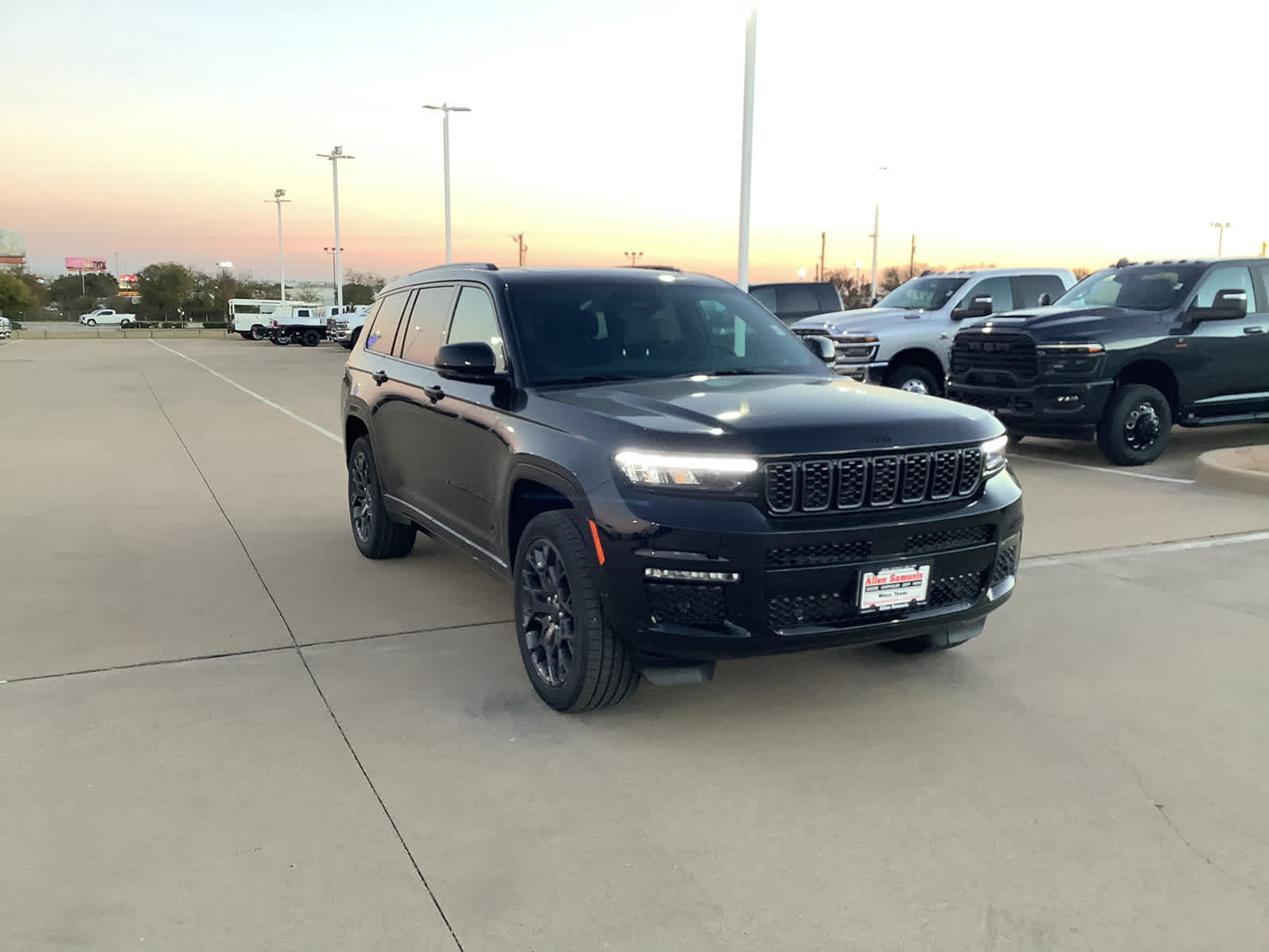 New Car 2025 Jeep Grand Cherokee L  Summit For Sale Under $70,000 In Waco, Texas