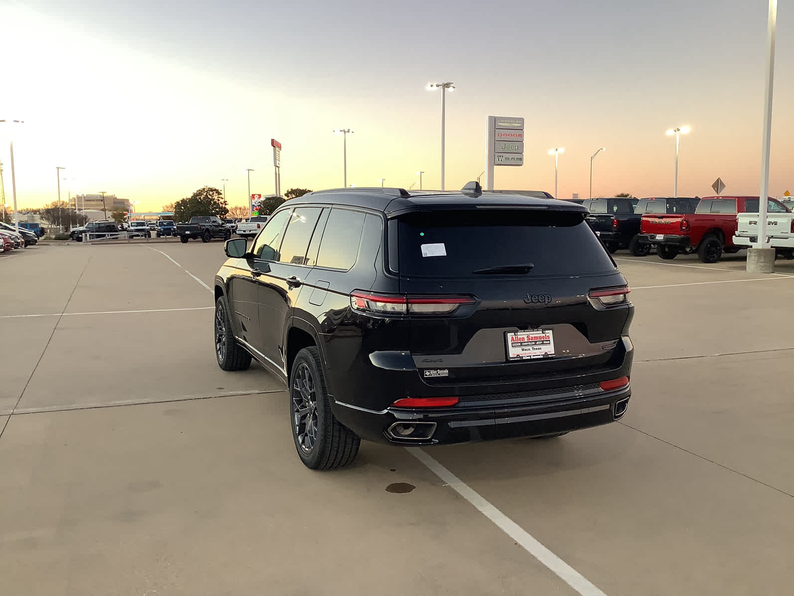 New Car 2025 Jeep Grand Cherokee L  Summit For Sale Under $70,000 In Waco, Texas