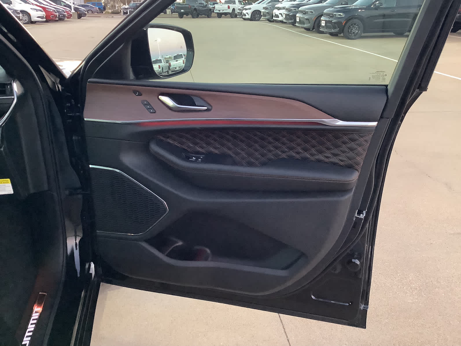 New Car 2025 Jeep Grand Cherokee L  Summit For Sale Under $70,000 In Waco, Texas