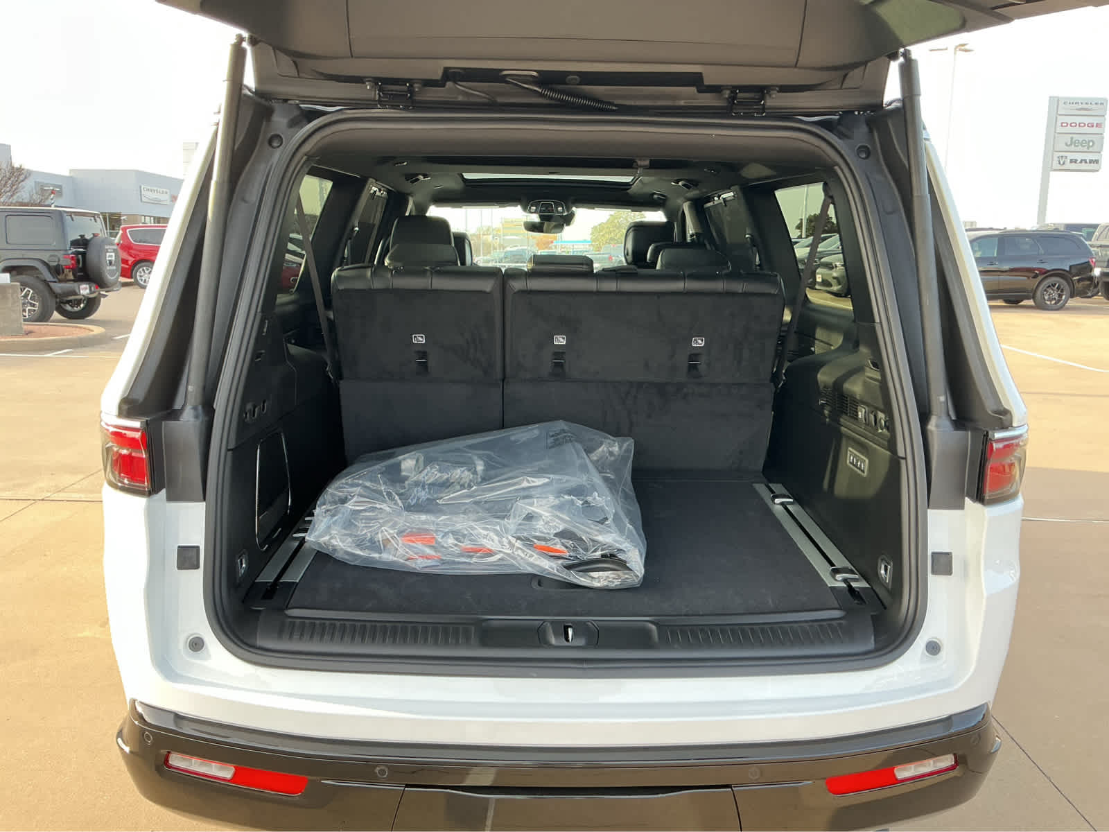 New Car 2025 Jeep Wagoneer L  Series Iii For Sale Under $90,000 In Waco, Texas