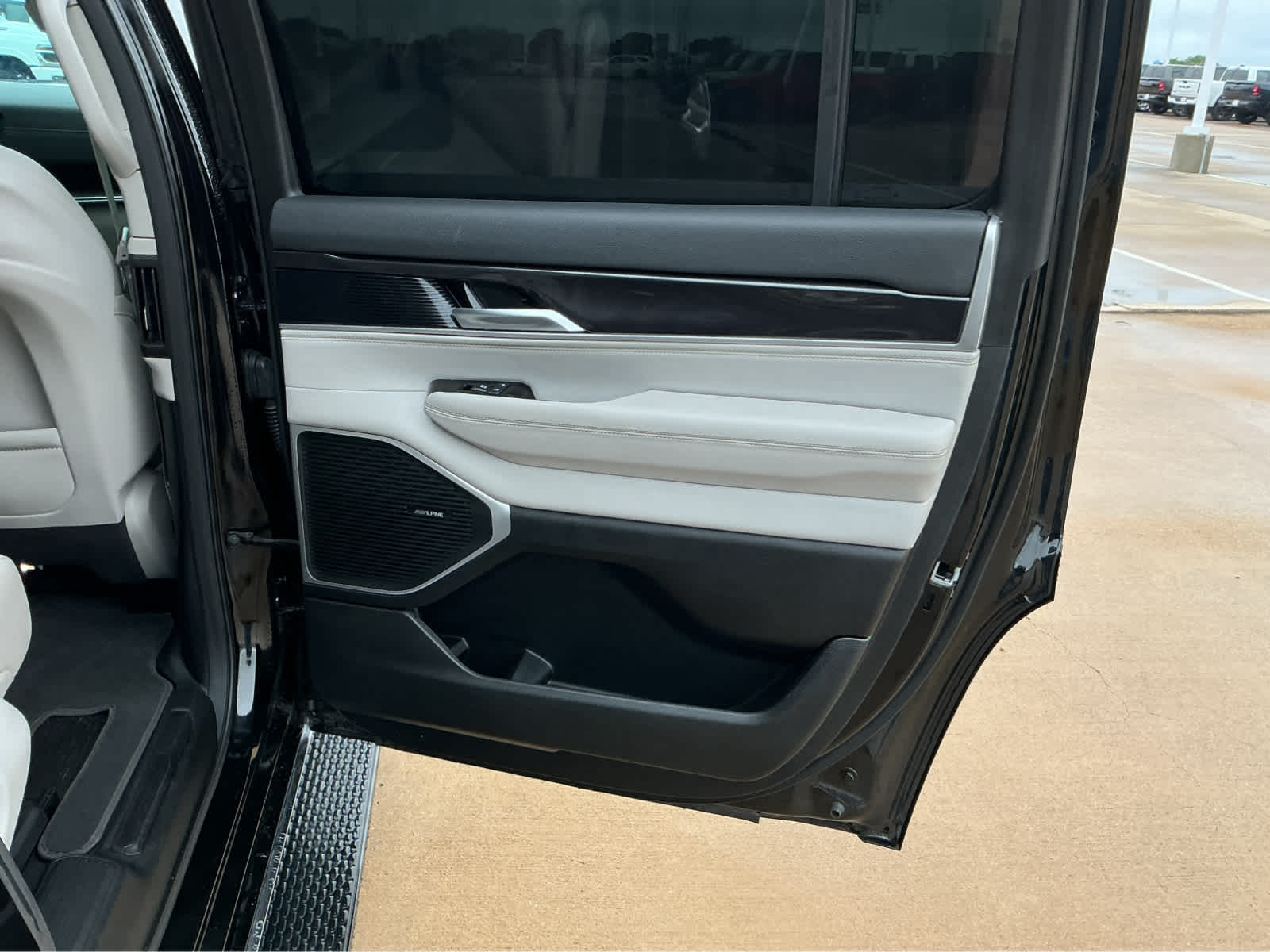 Used Car 2024 Jeep Wagoneer  For Sale Under $50,000 In Waco, Texas