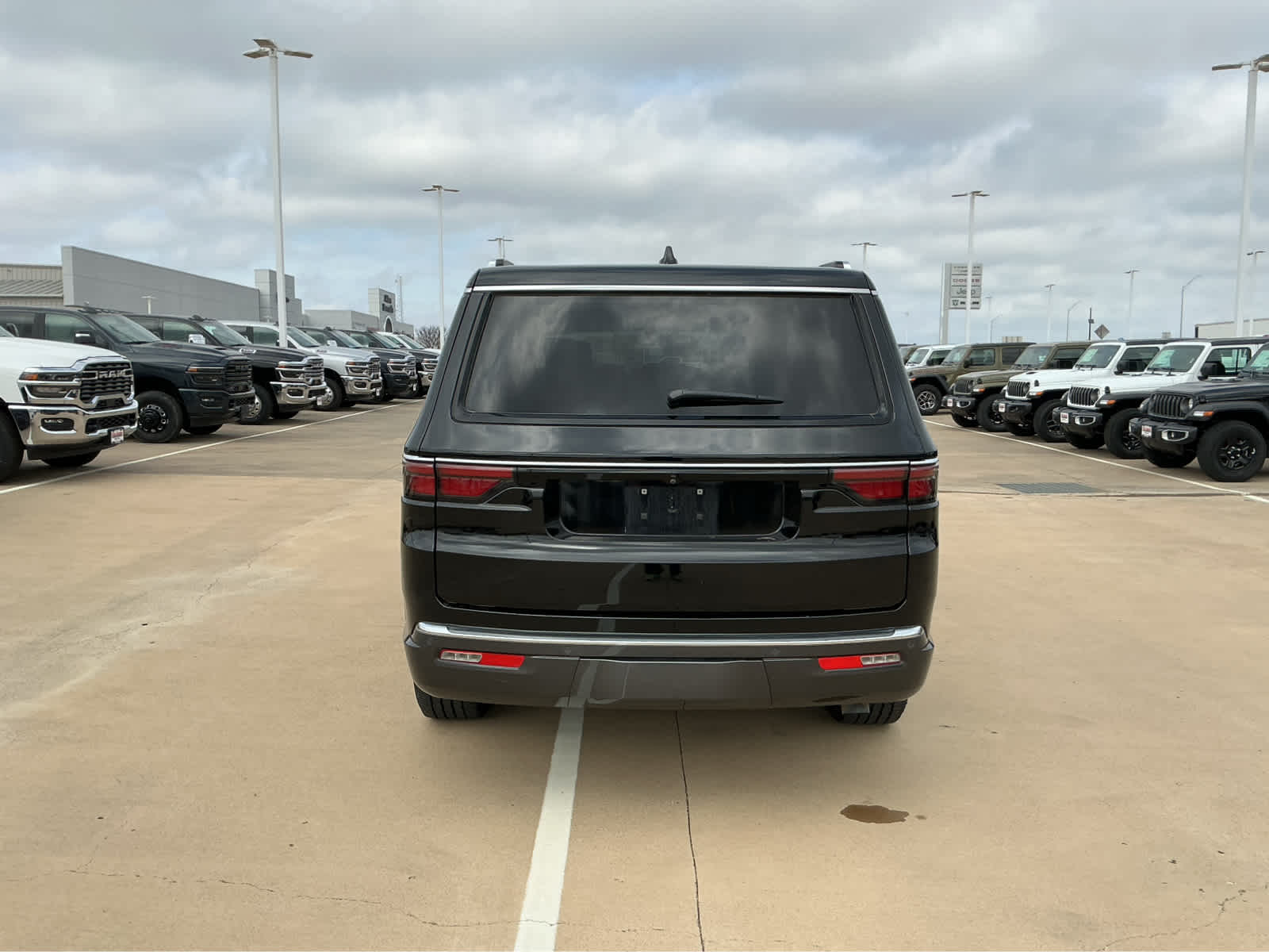 Used Car 2022 Jeep Wagoneer  Series I For Sale Under $40,000 In Waco, Texas