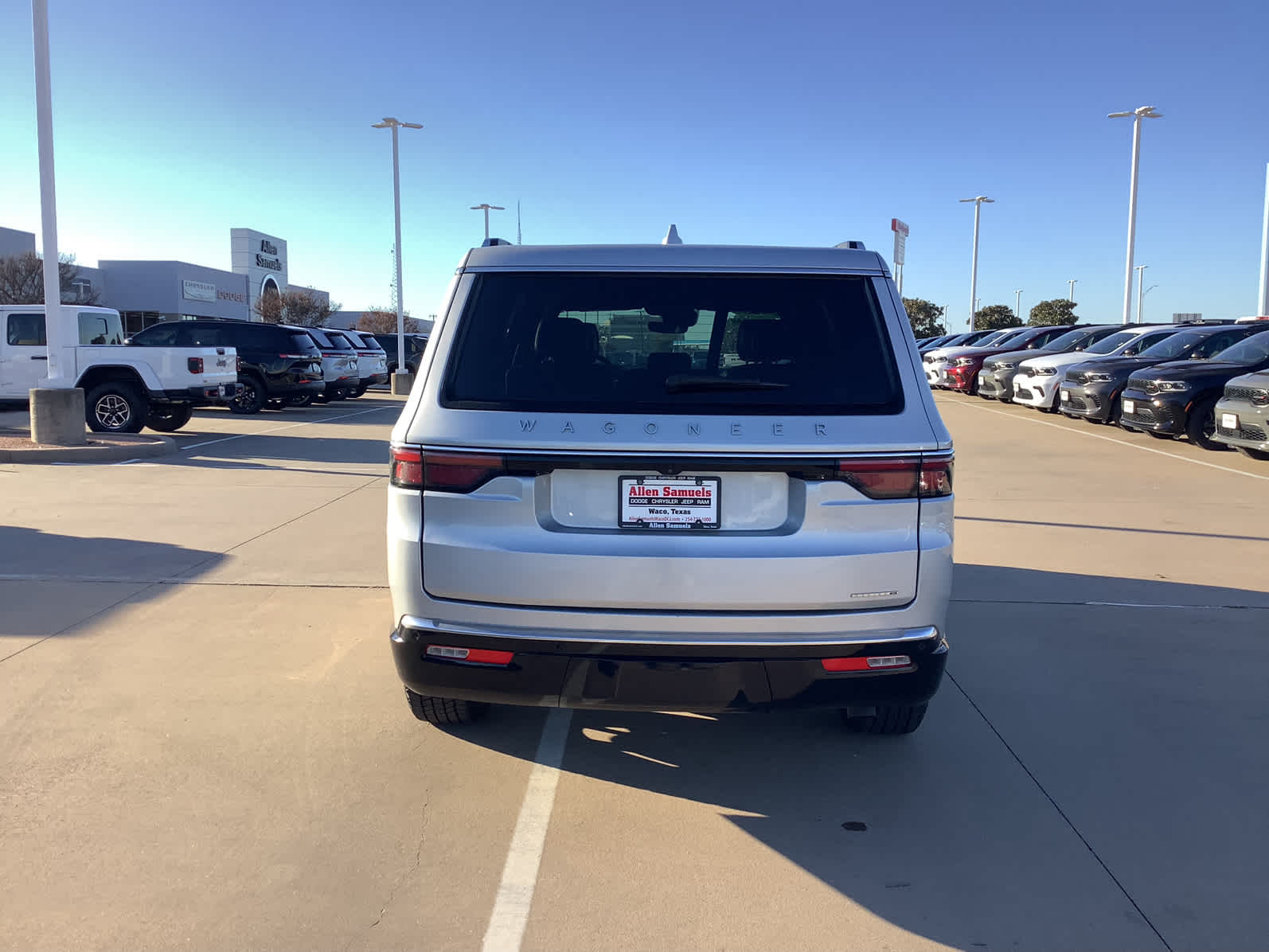 Used Car 2023 Jeep Wagoneer  Series Iii For Sale Under $60,000 In Waco, Texas