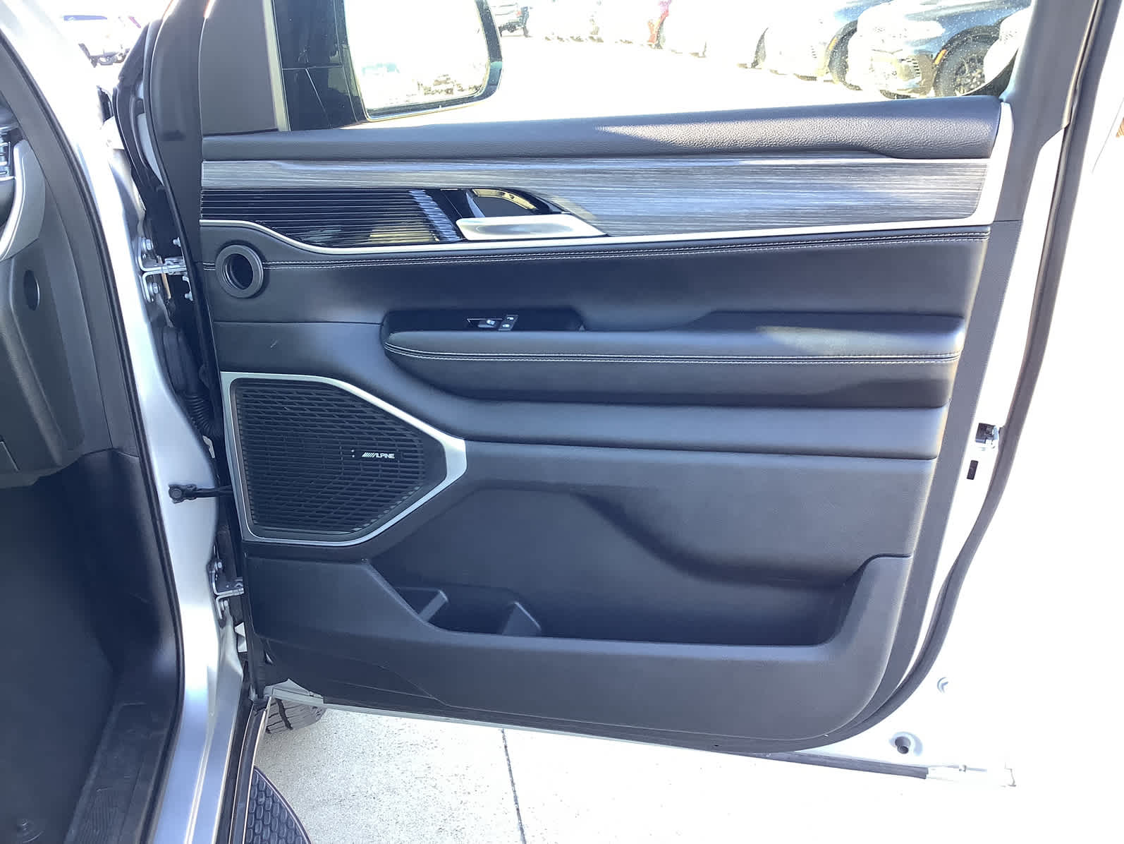 Used Car 2023 Jeep Wagoneer  Series Iii For Sale Under $60,000 In Waco, Texas