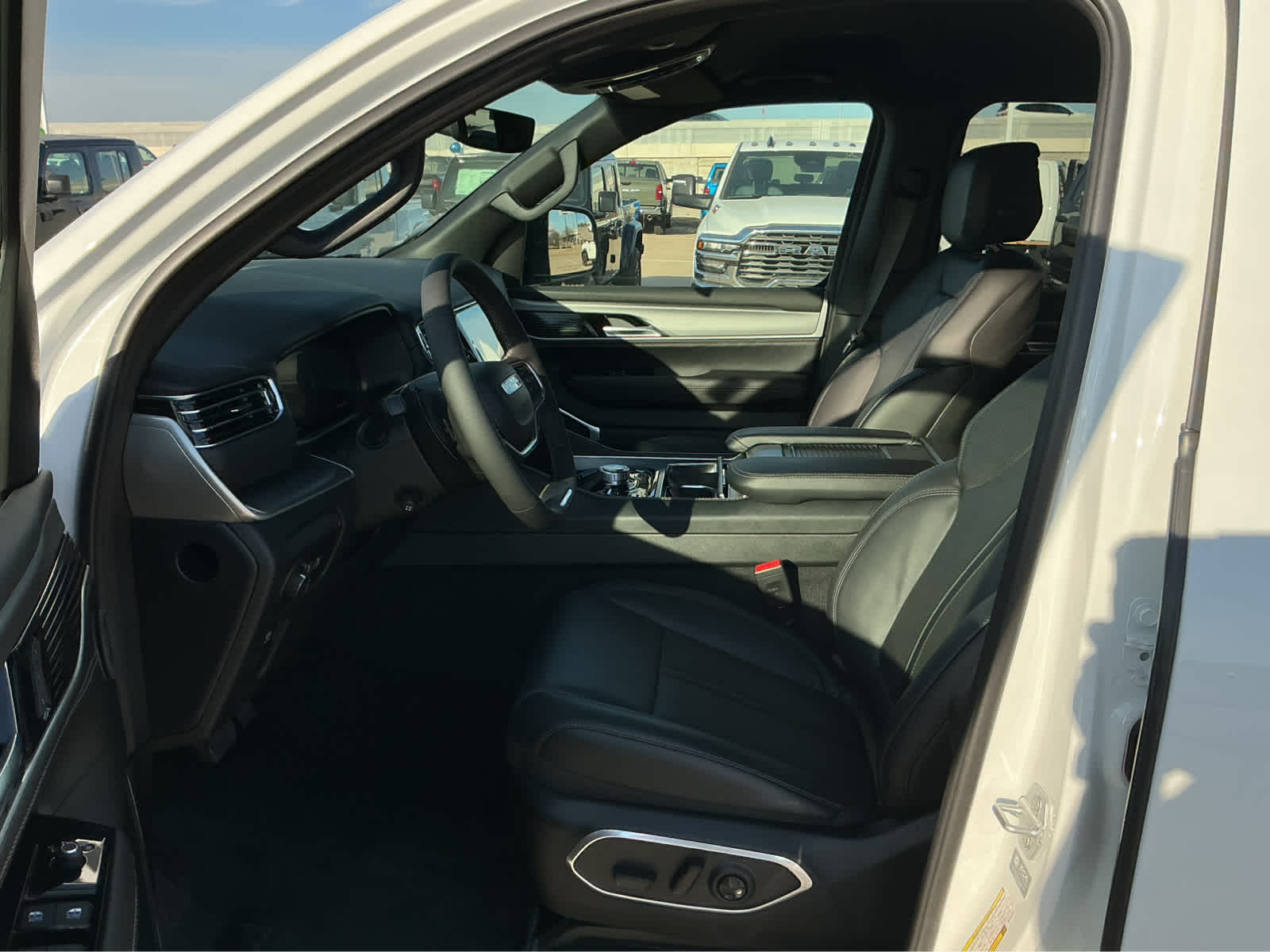 new 2026 Jeep Grand Wagoneer car, priced at $64,559