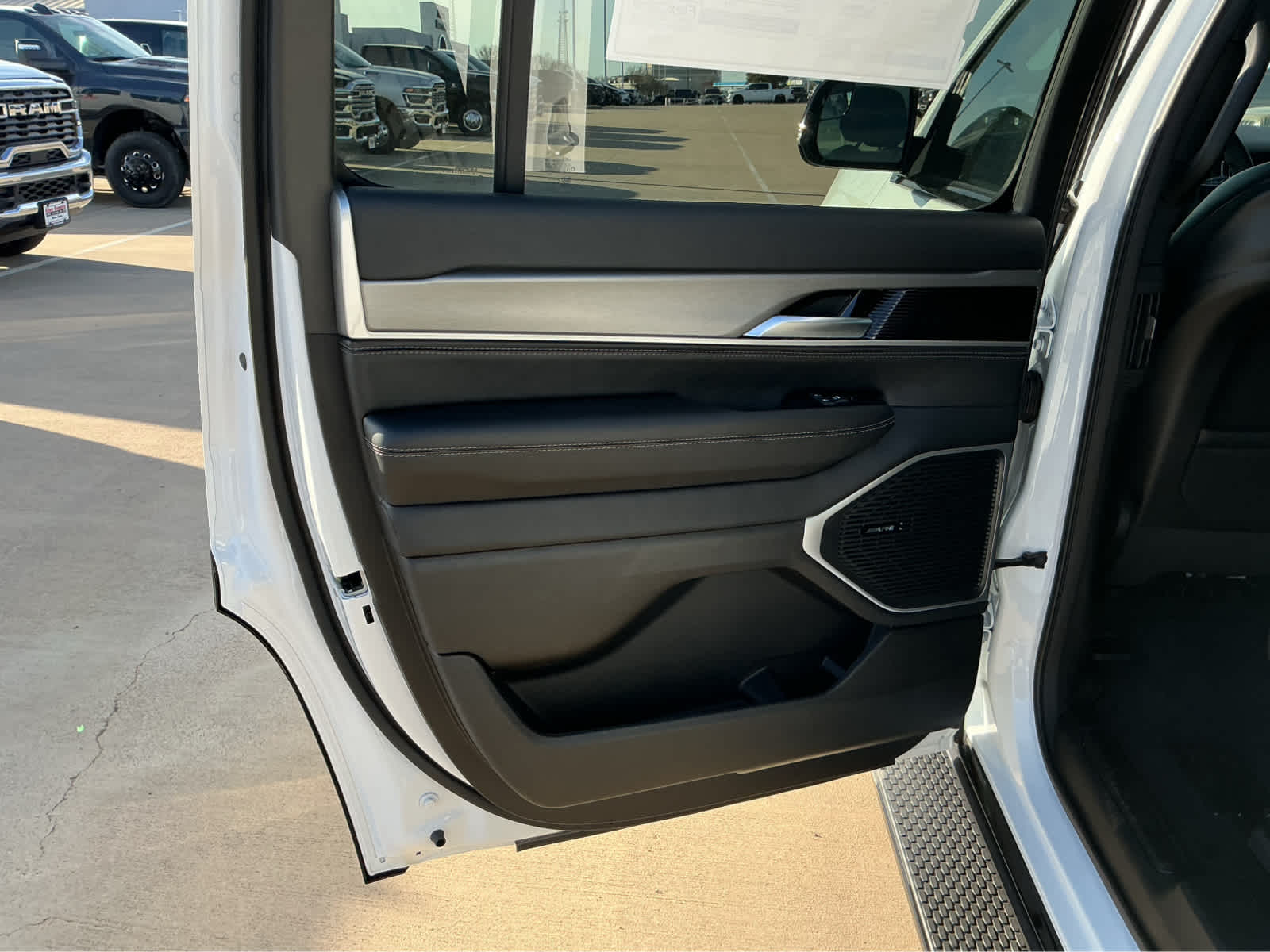 new 2026 Jeep Grand Wagoneer car, priced at $64,559