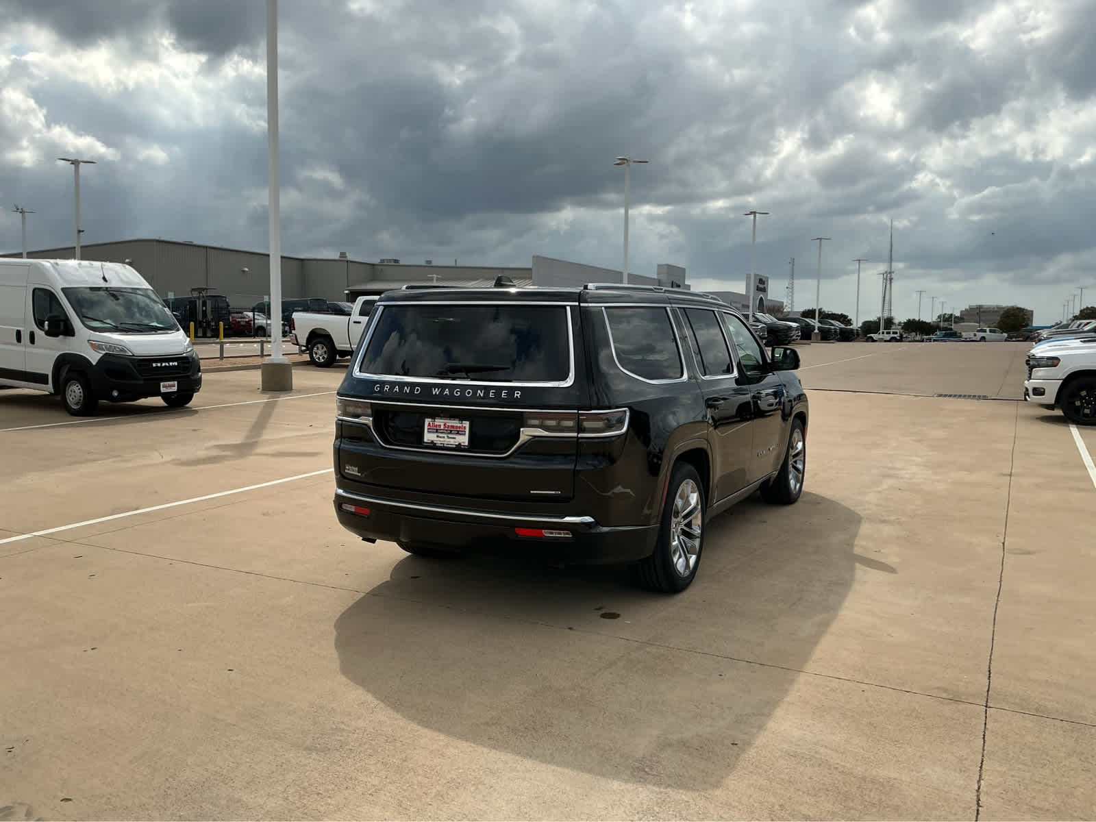 Used Car 2023 Jeep Grand Wagoneer  Series Ii For Sale Under $60,000 In Waco, Texas