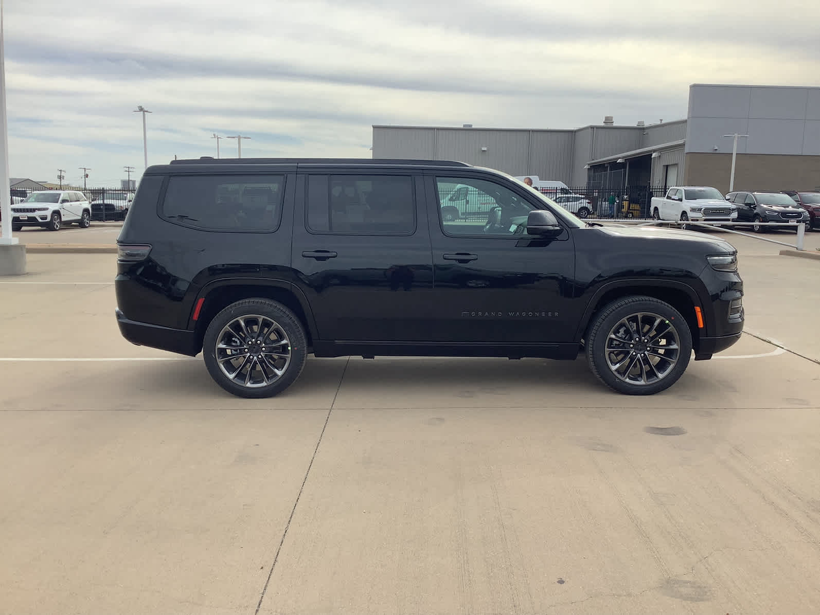 New Car 2025 Jeep Grand Wagoneer  Series Iii Obsidian For Sale Under $120,000 In Waco, Texas