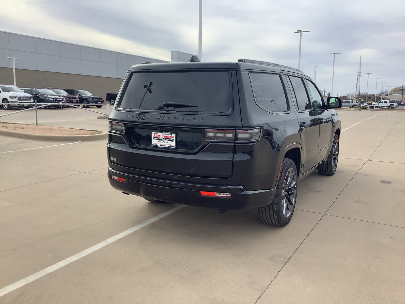 New Car 2025 Jeep Grand Wagoneer  Series Iii Obsidian For Sale Under $120,000 In Waco, Texas